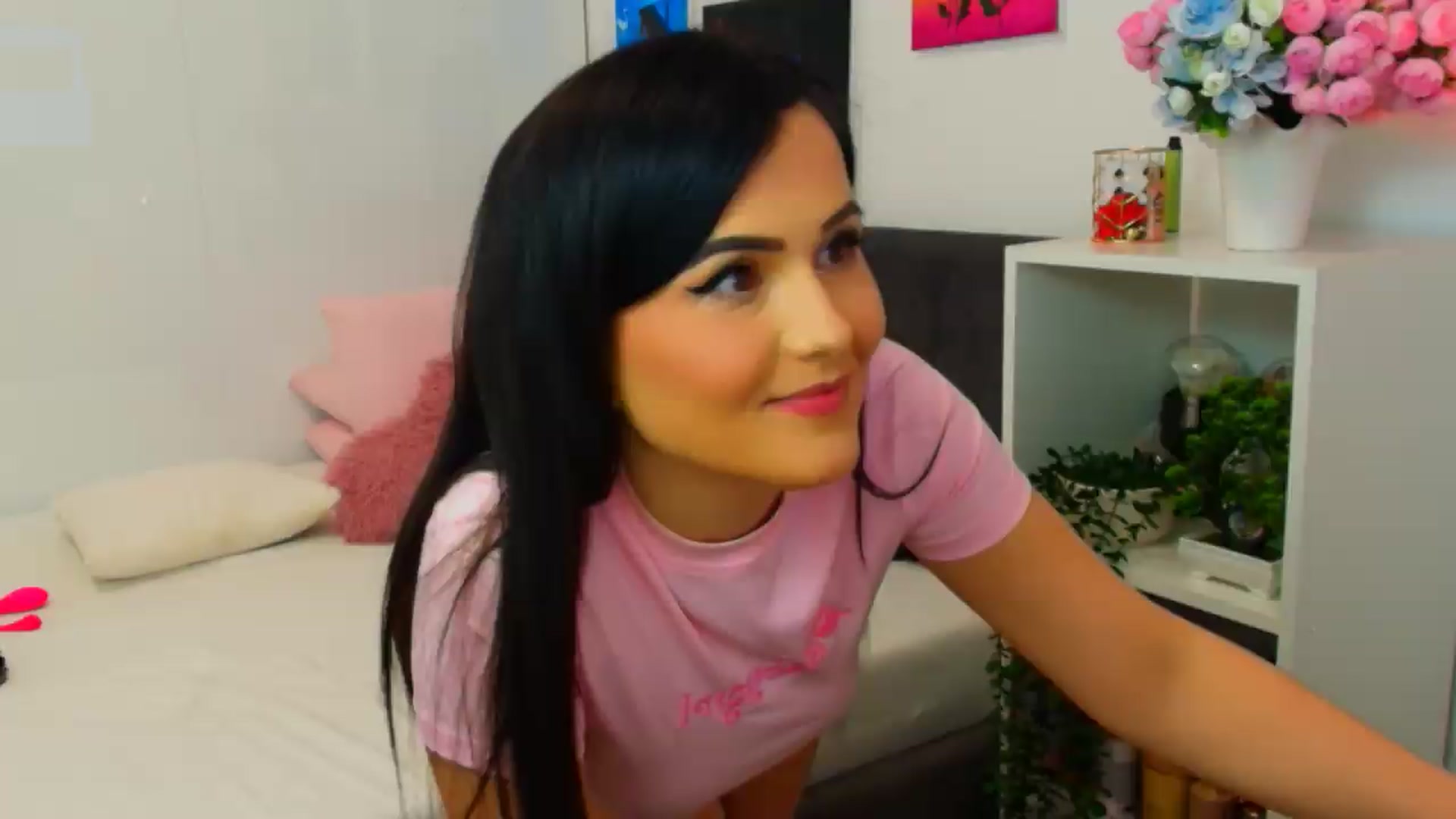 Gallery image thumbnail from Mayaaa's myfreecams stream on, 05/07/2026, 16:04 image 12 of 20