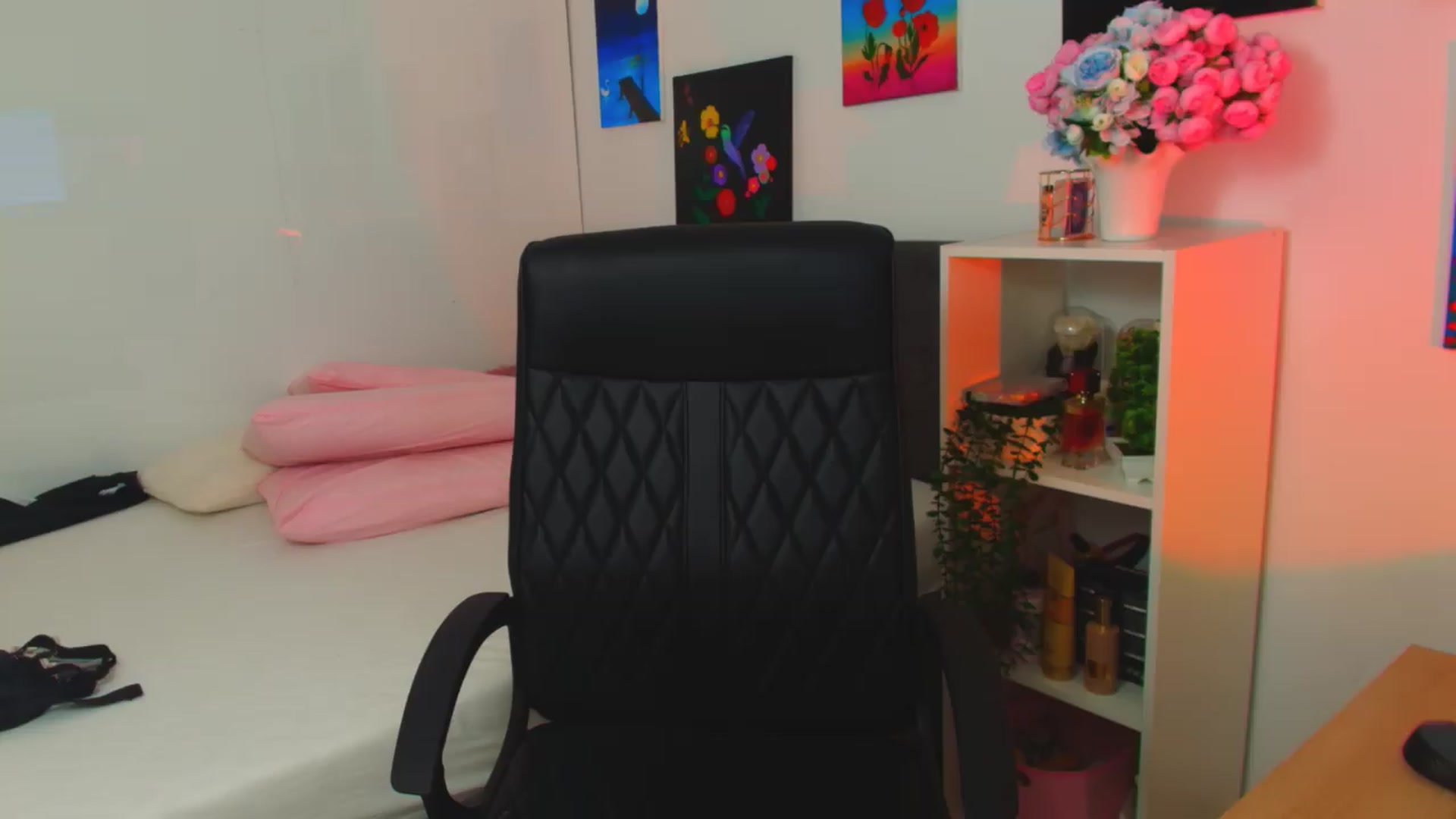 Gallery image thumbnail from Mayaaa's myfreecams stream on, 05/10/2026, 13:36 image 20 of 20