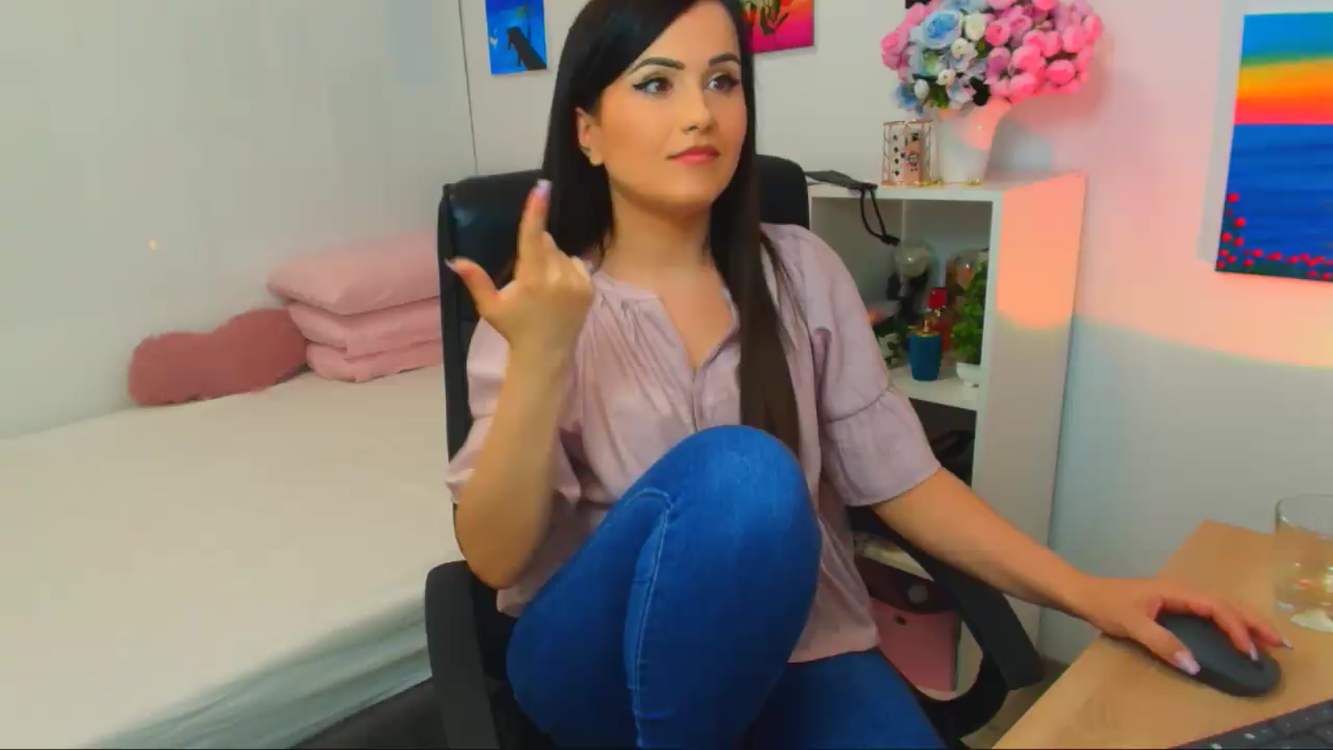 Gallery image thumbnail from Mayaaa's myfreecams stream on, 05/16/2026, 16:43 image 11 of 20