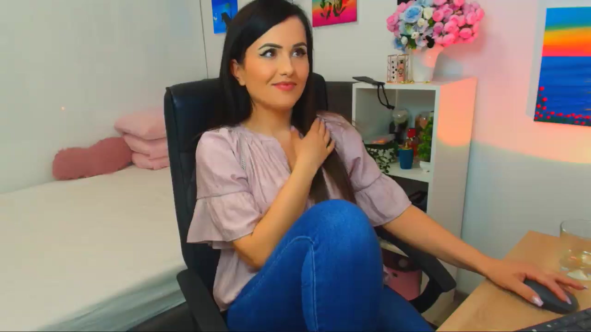 Gallery image thumbnail from Mayaaa's myfreecams stream on, 05/16/2026, 16:43 image 9 of 20