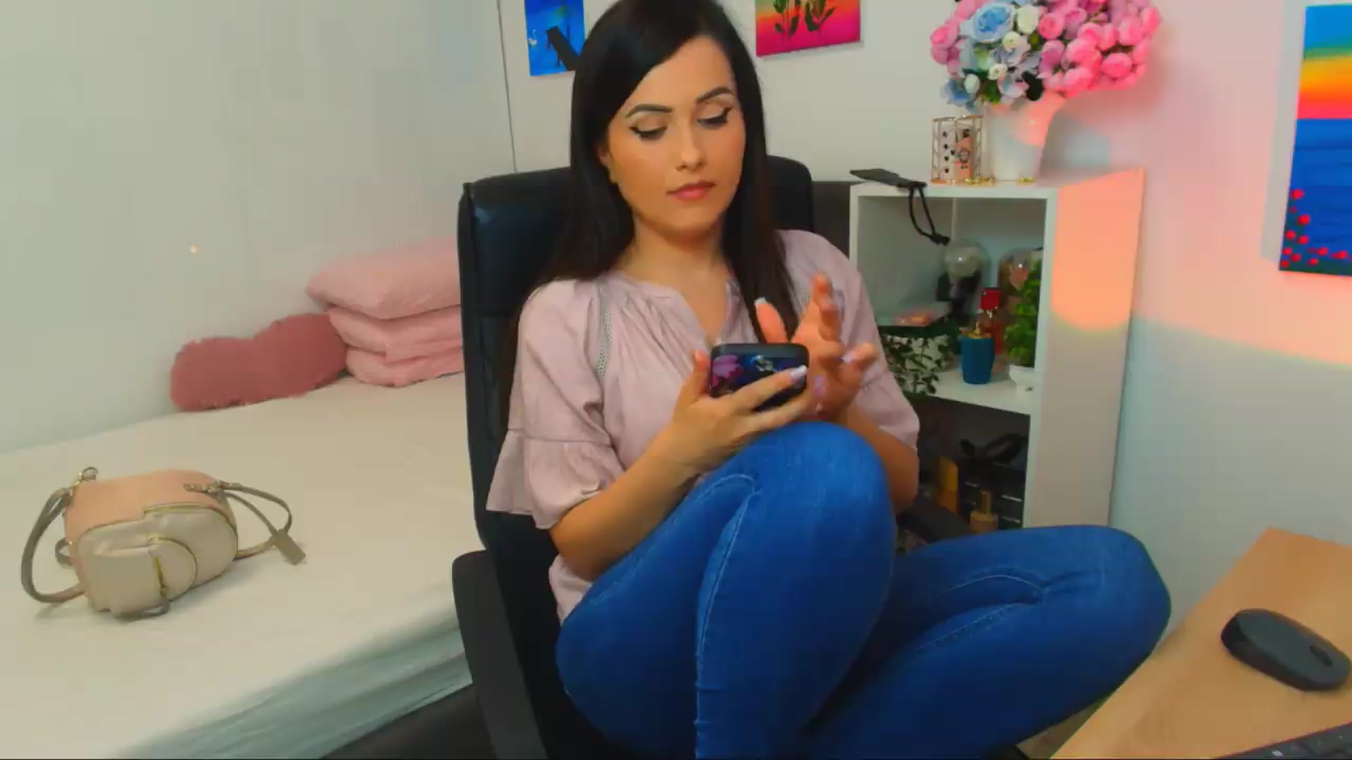 Gallery image thumbnail from Mayaaa's myfreecams stream on, 05/16/2026, 16:43 image 20 of 20