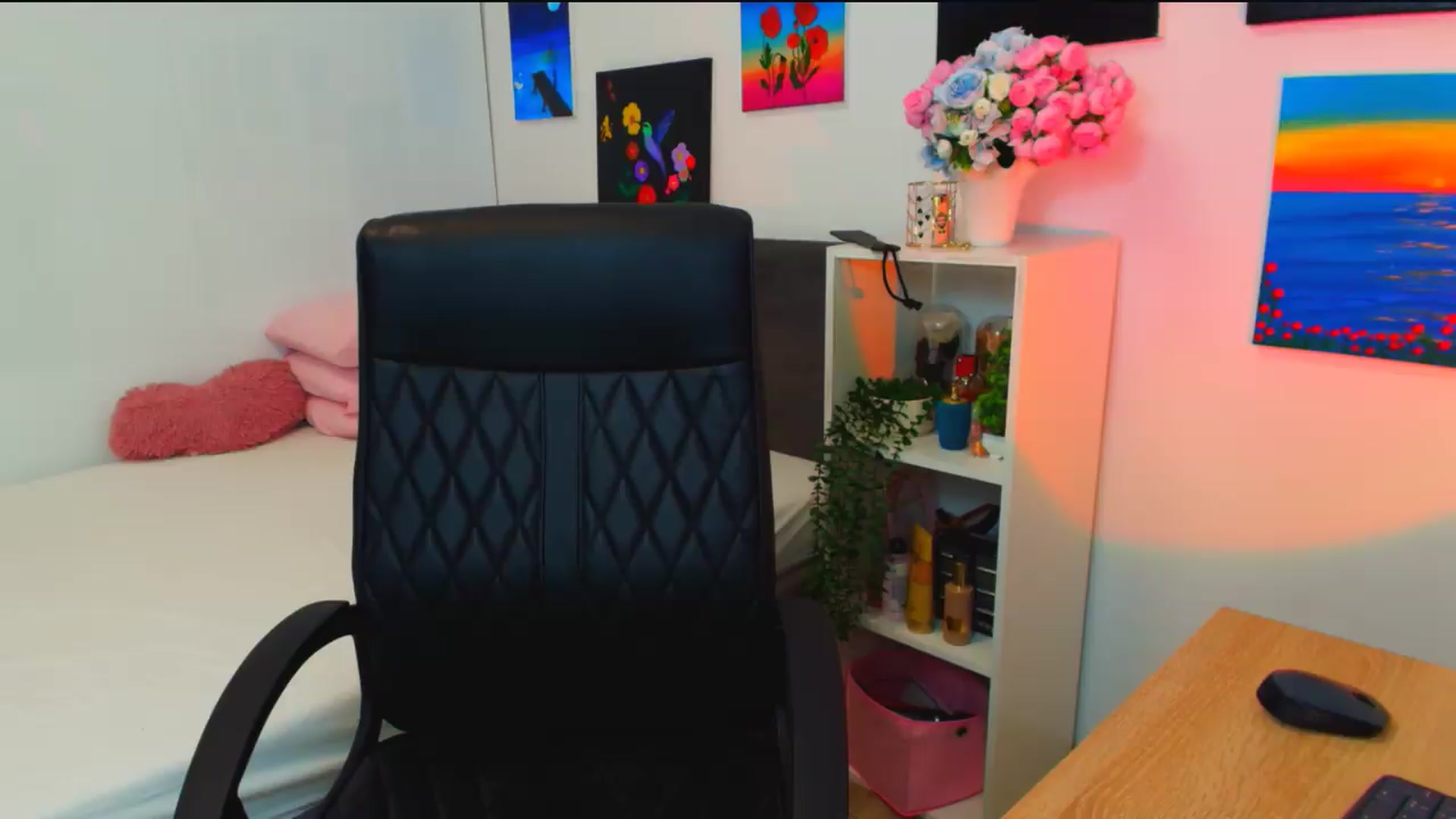 Gallery image thumbnail from Mayaaa's myfreecams stream on, 05/17/2026, 16:23 image 6 of 20