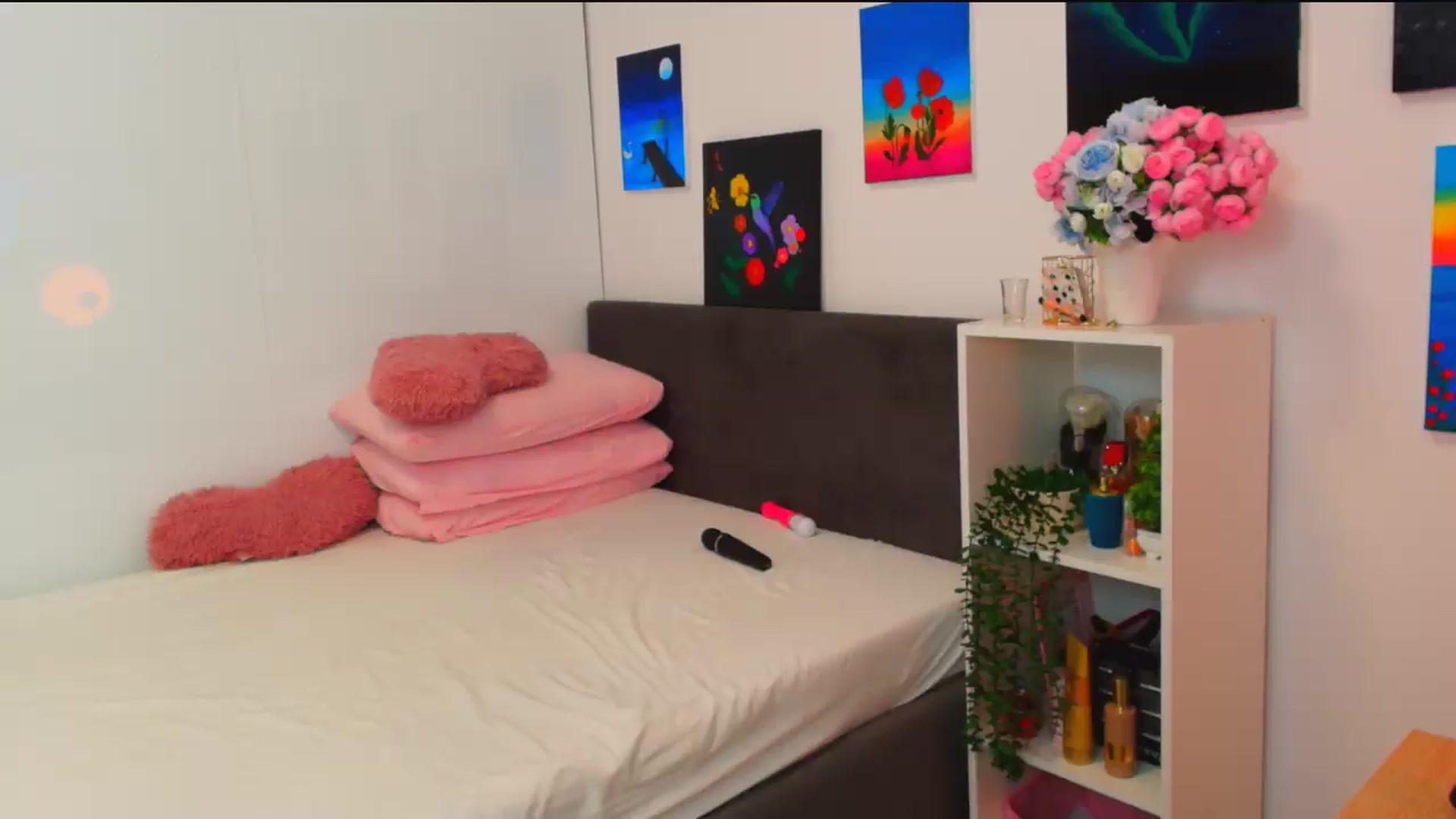 Gallery image thumbnail from Mayaaa's myfreecams stream on, 05/21/2026, 17:48 image 2 of 20