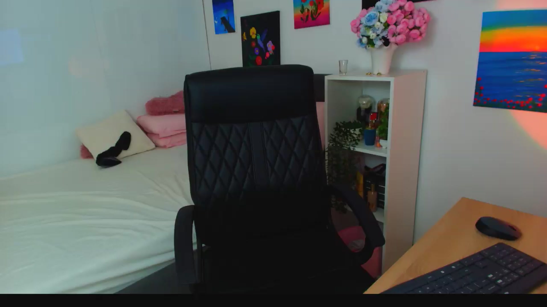 Gallery image thumbnail from Mayaaa's myfreecams stream on, 05/28/2026, 17:35 image 8 of 20