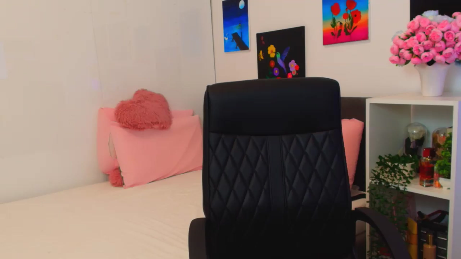 Gallery image thumbnail from Mayaaa's myfreecams stream on, 06/05/2026, 14:04 image 19 of 20