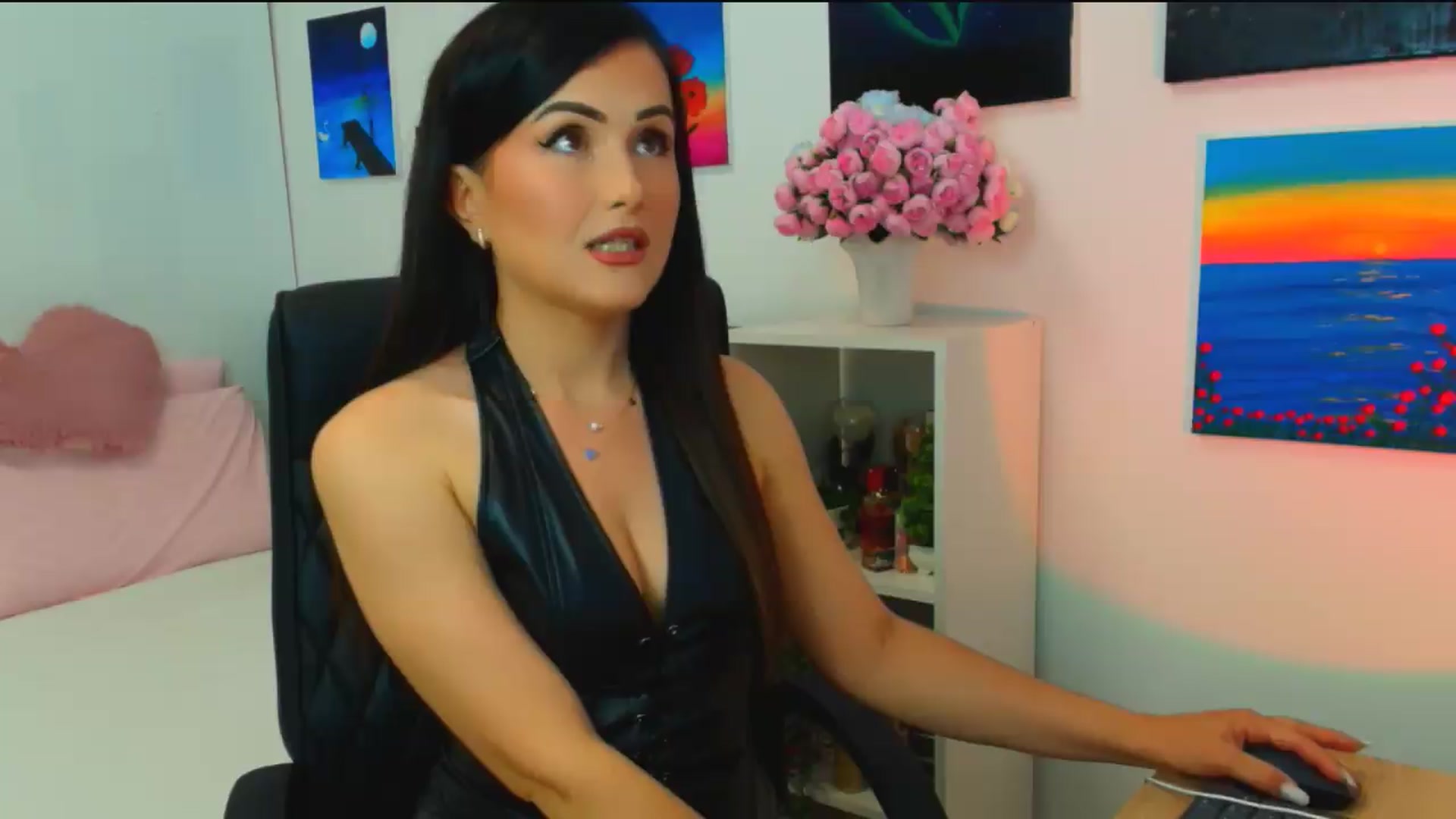 Gallery image thumbnail from Mayaaa's myfreecams stream on, 06/10/2026, 13:47 image 2 of 20