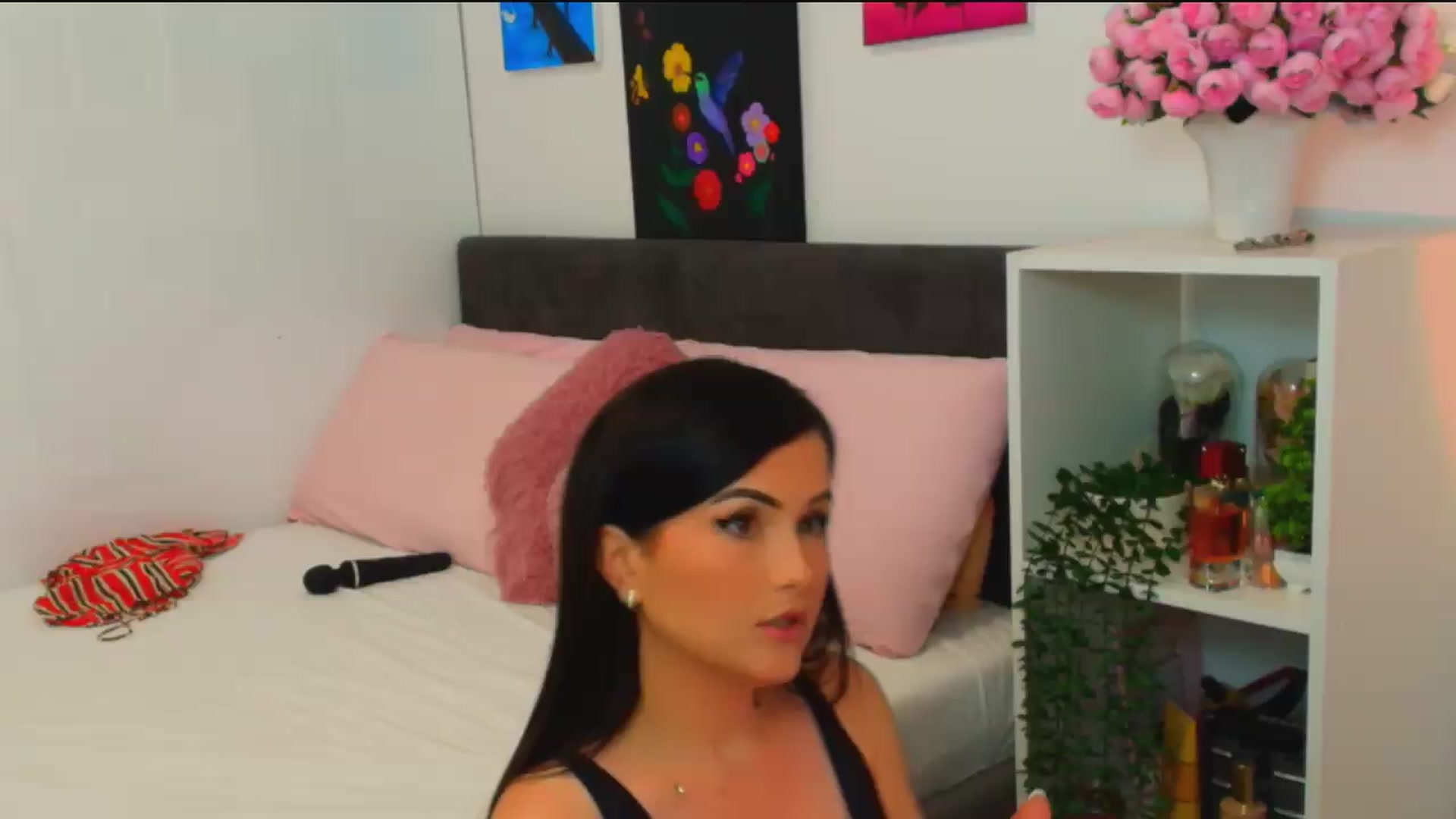 Gallery image thumbnail from Mayaaa's myfreecams stream on, 06/11/2026, 15:50 image 12 of 20