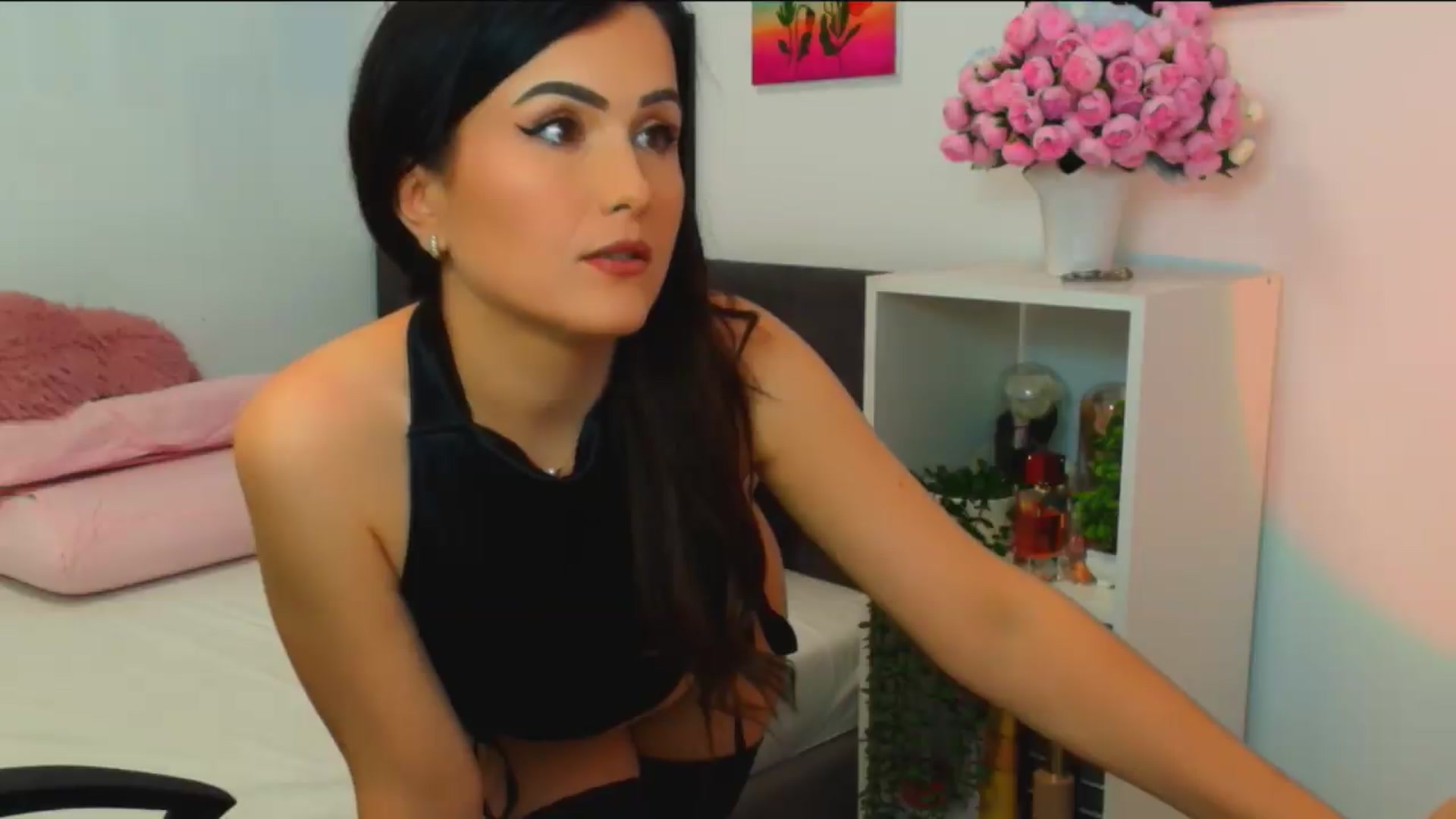 Gallery image thumbnail from Mayaaa's myfreecams stream on, 06/12/2026, 15:19 image 16 of 20