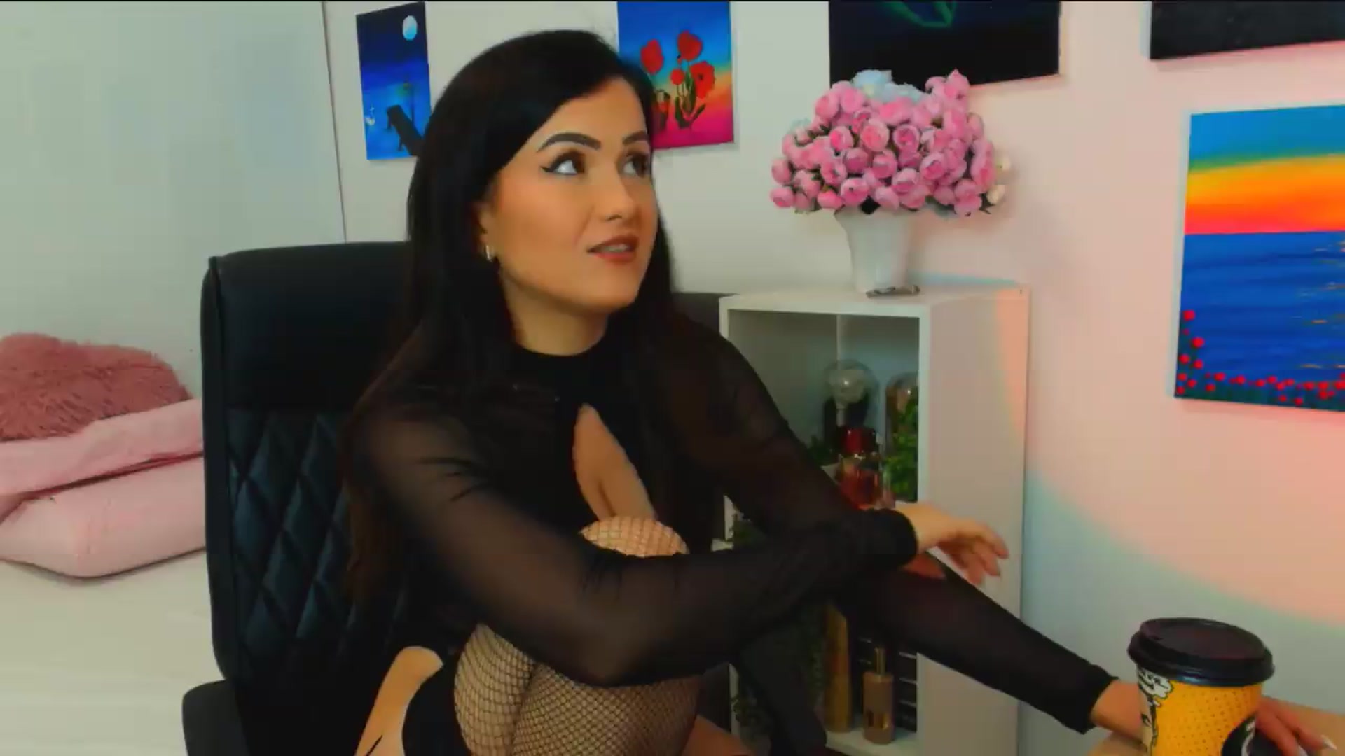 Gallery image thumbnail from Mayaaa's myfreecams stream on, 06/12/2026, 15:19 image 3 of 20