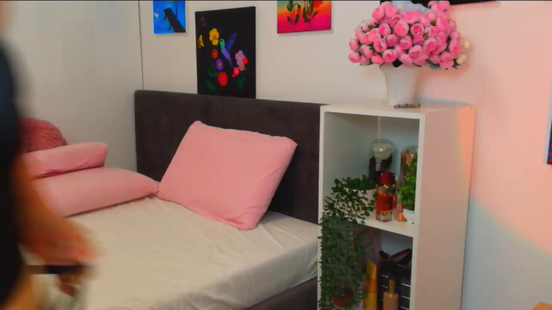 Gallery image thumbnail from Mayaaa's myfreecams stream on, 06/12/2026, 15:19 image 11 of 20
