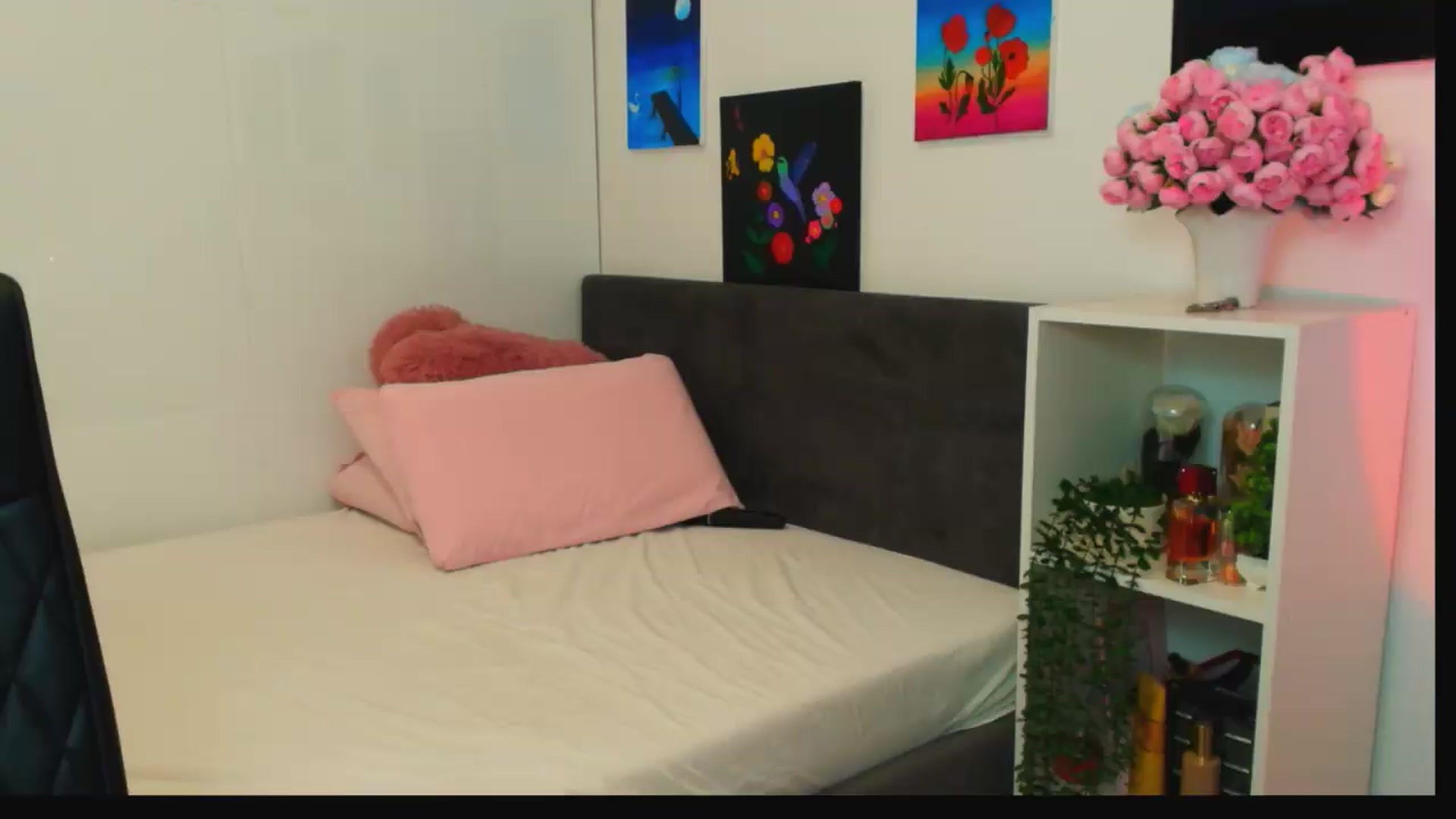 Gallery image thumbnail from Mayaaa's myfreecams stream on, 06/13/2026, 15:40 image 6 of 20