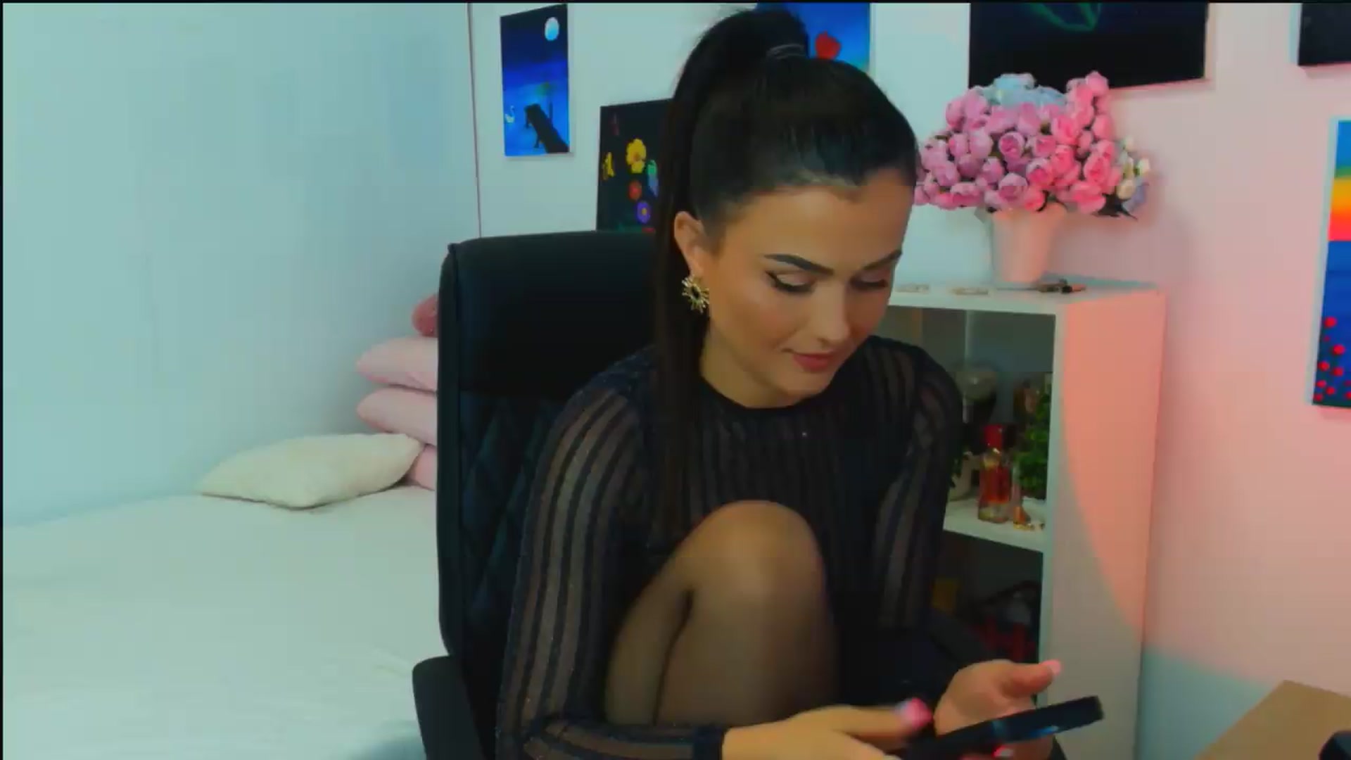 Gallery image thumbnail from Mayaaa's myfreecams stream on, 06/19/2026, 15:18 image 9 of 20