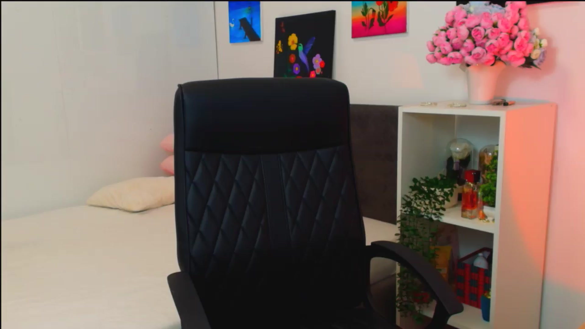 Gallery image thumbnail from Mayaaa's myfreecams stream on, 06/19/2026, 15:18 image 3 of 20