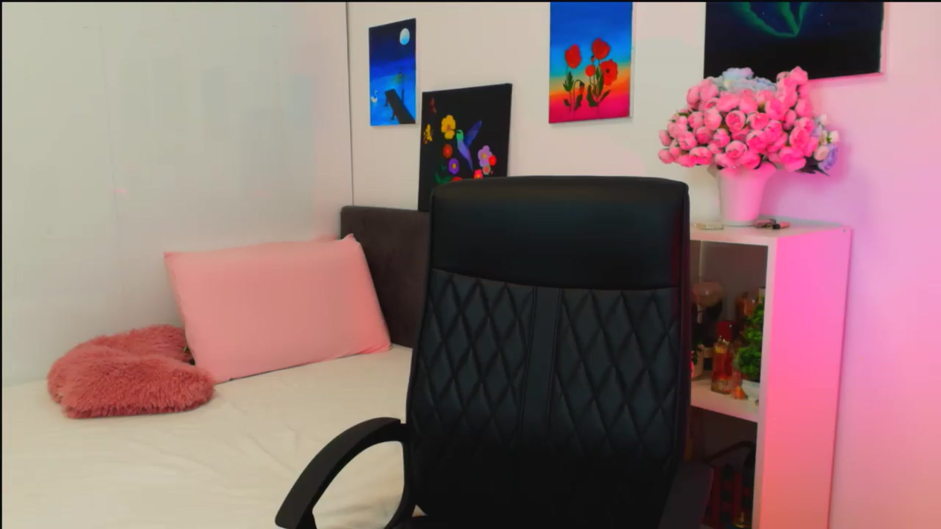 Gallery image thumbnail from Mayaaa's myfreecams stream on, 06/20/2026, 16:26 image 17 of 20