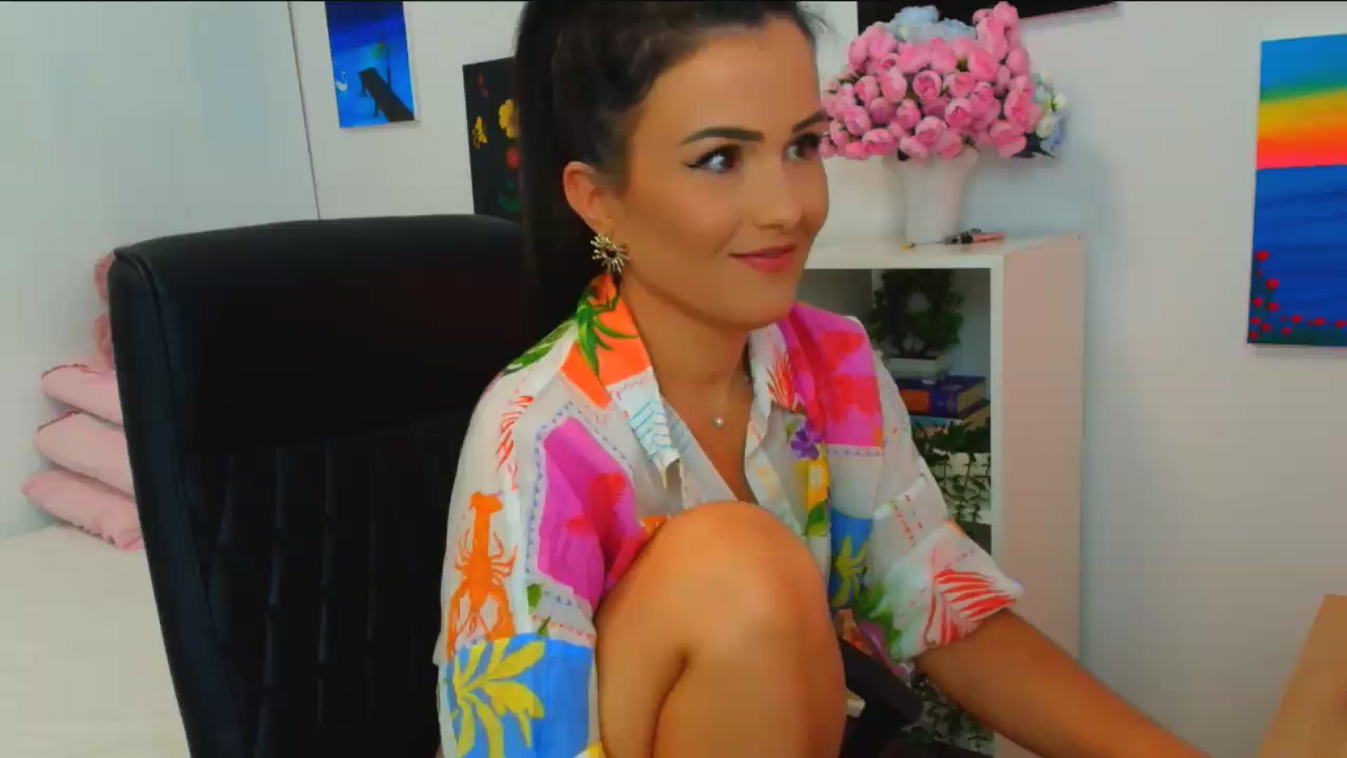 Gallery image thumbnail from Mayaaa's myfreecams stream on, 06/28/2026, 12:57 image 15 of 20