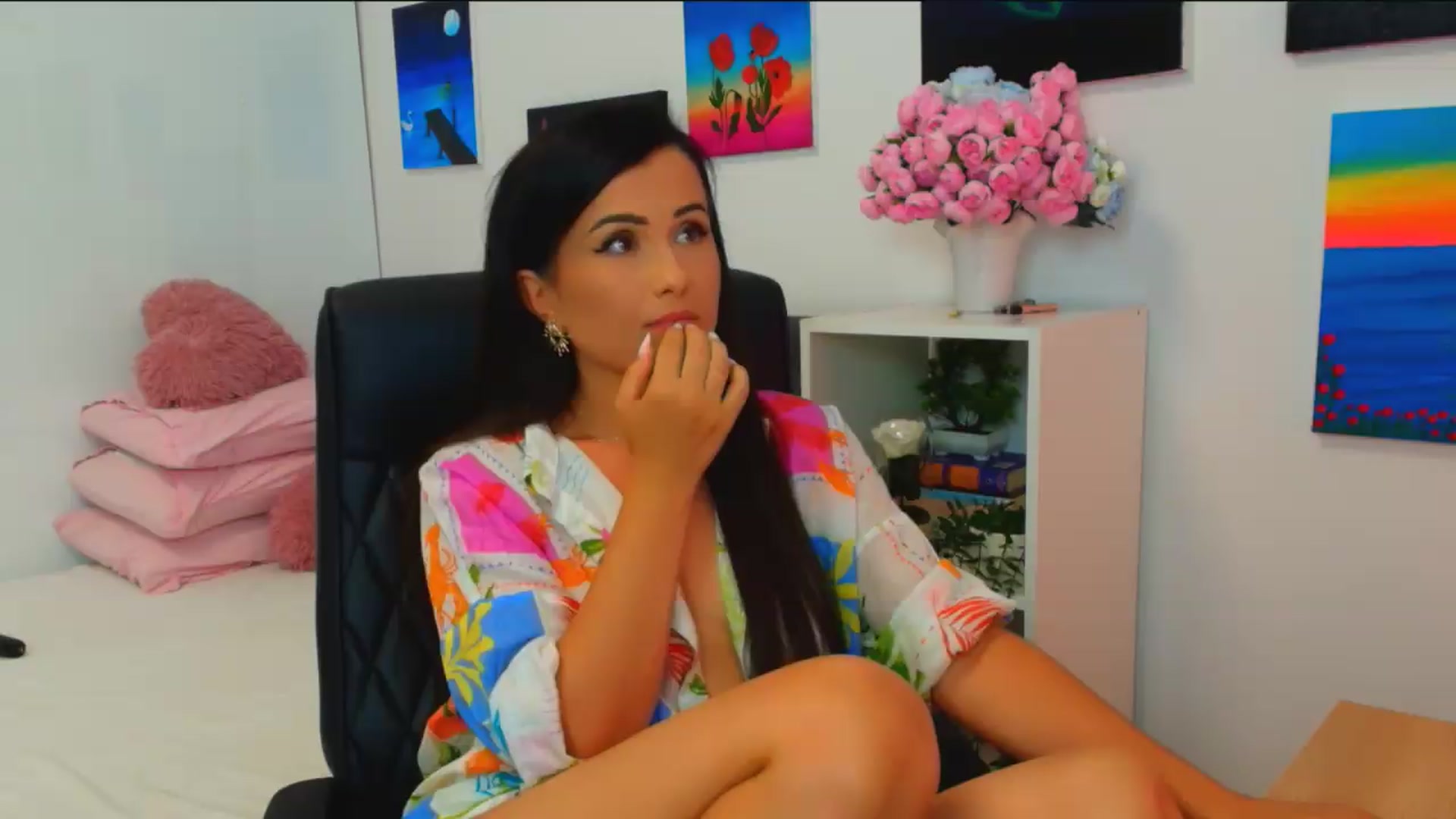 Gallery image thumbnail from Mayaaa's myfreecams stream on, 06/28/2026, 14:58 image 9 of 20
