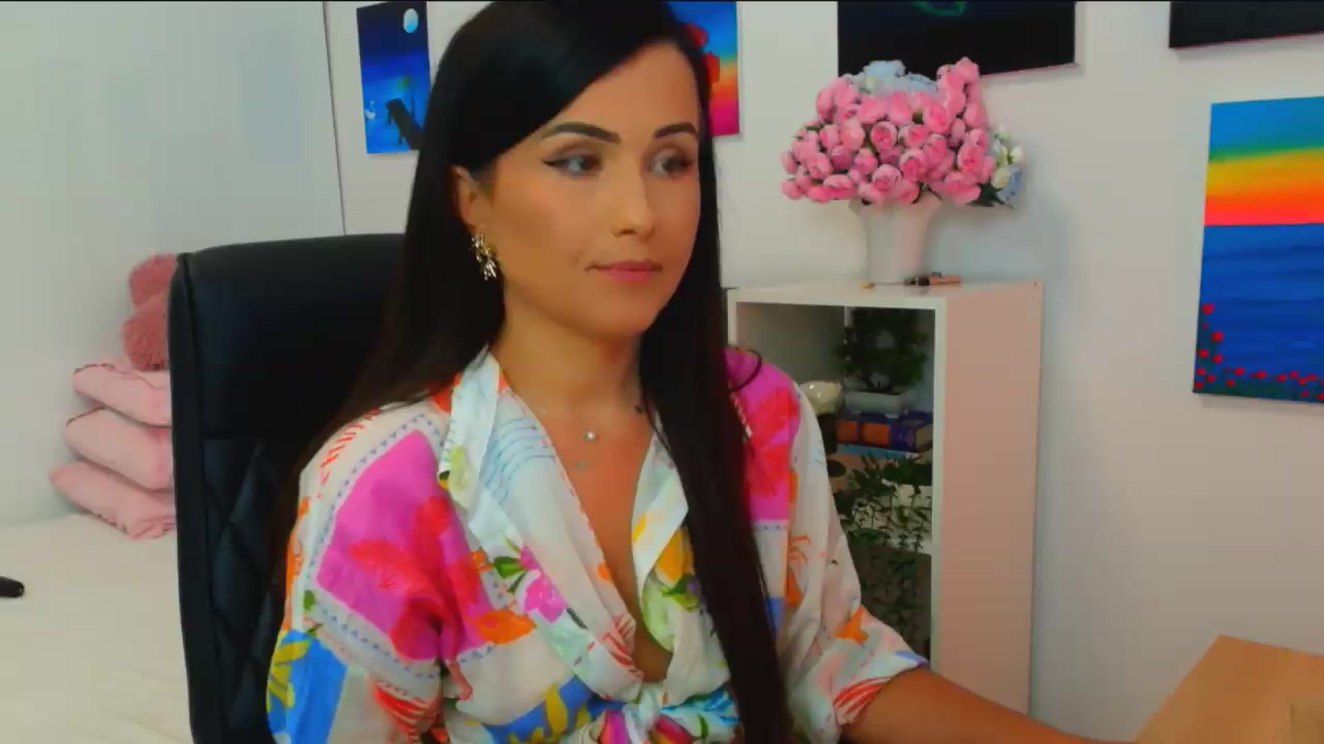 Gallery image thumbnail from Mayaaa's myfreecams stream on, 06/28/2026, 16:29 image 4 of 20