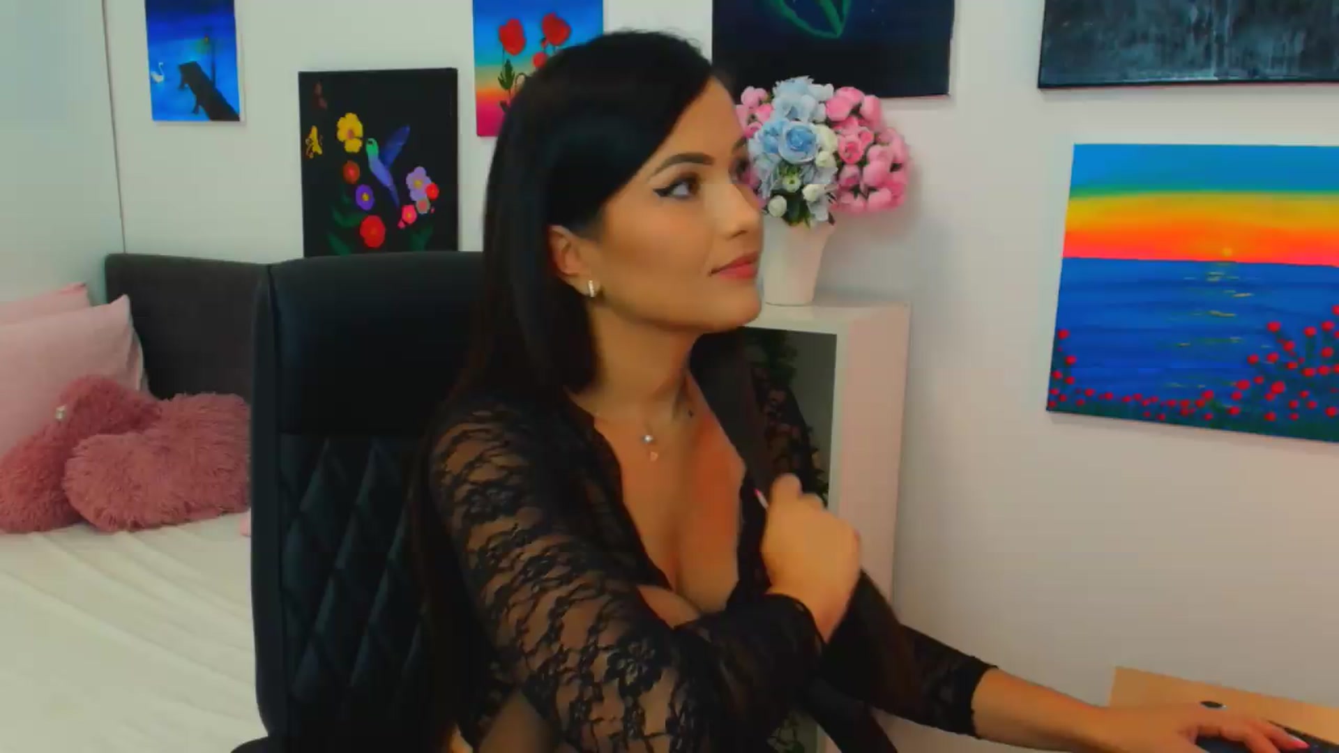 Gallery image thumbnail from Mayaaa's myfreecams stream on, 07/06/2026, 06:07 image 7 of 20