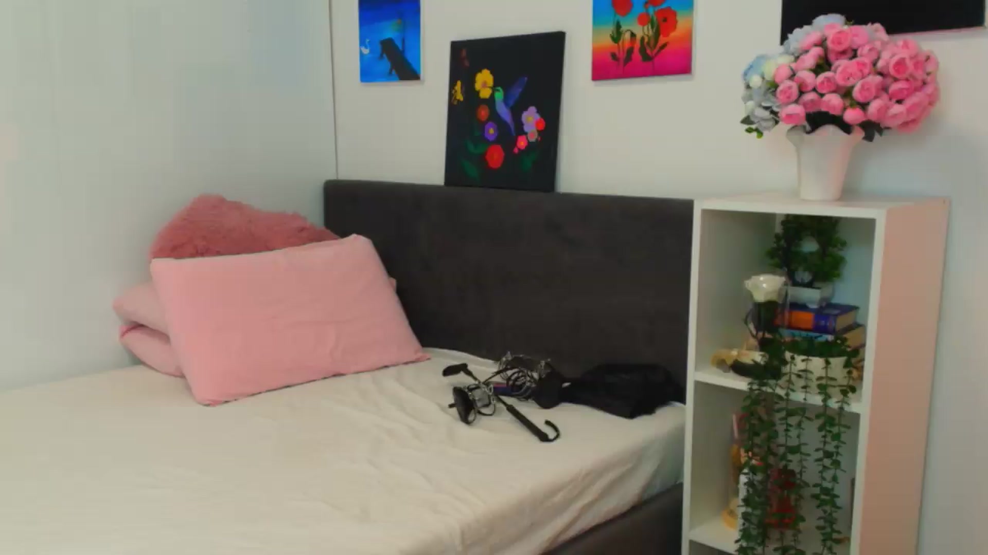 Gallery image thumbnail from Mayaaa's myfreecams stream on, 07/11/2026, 14:55 image 1 of 20