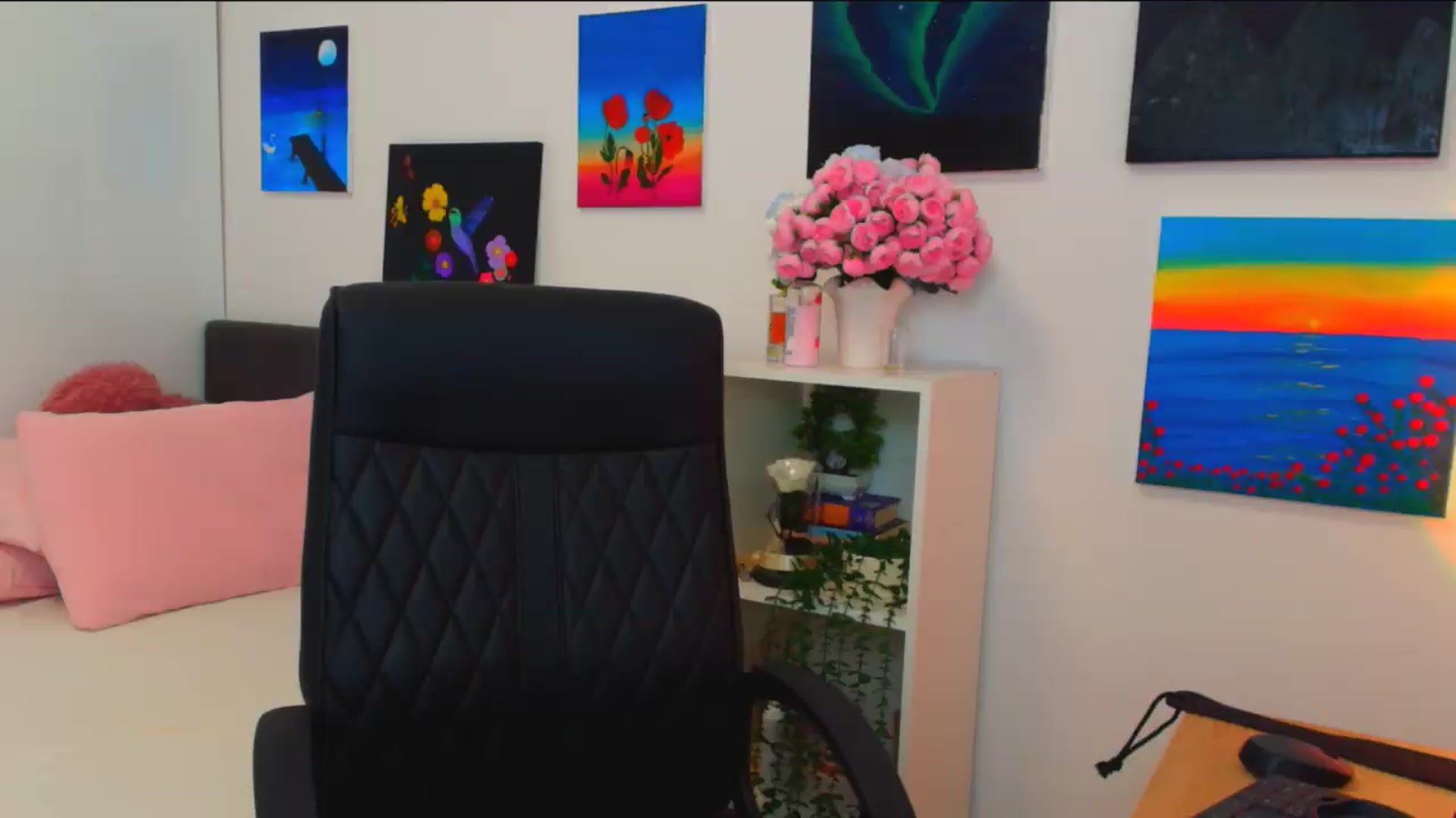 Gallery image thumbnail from Mayaaa's myfreecams stream on, 07/24/2026, 14:55 image 12 of 20