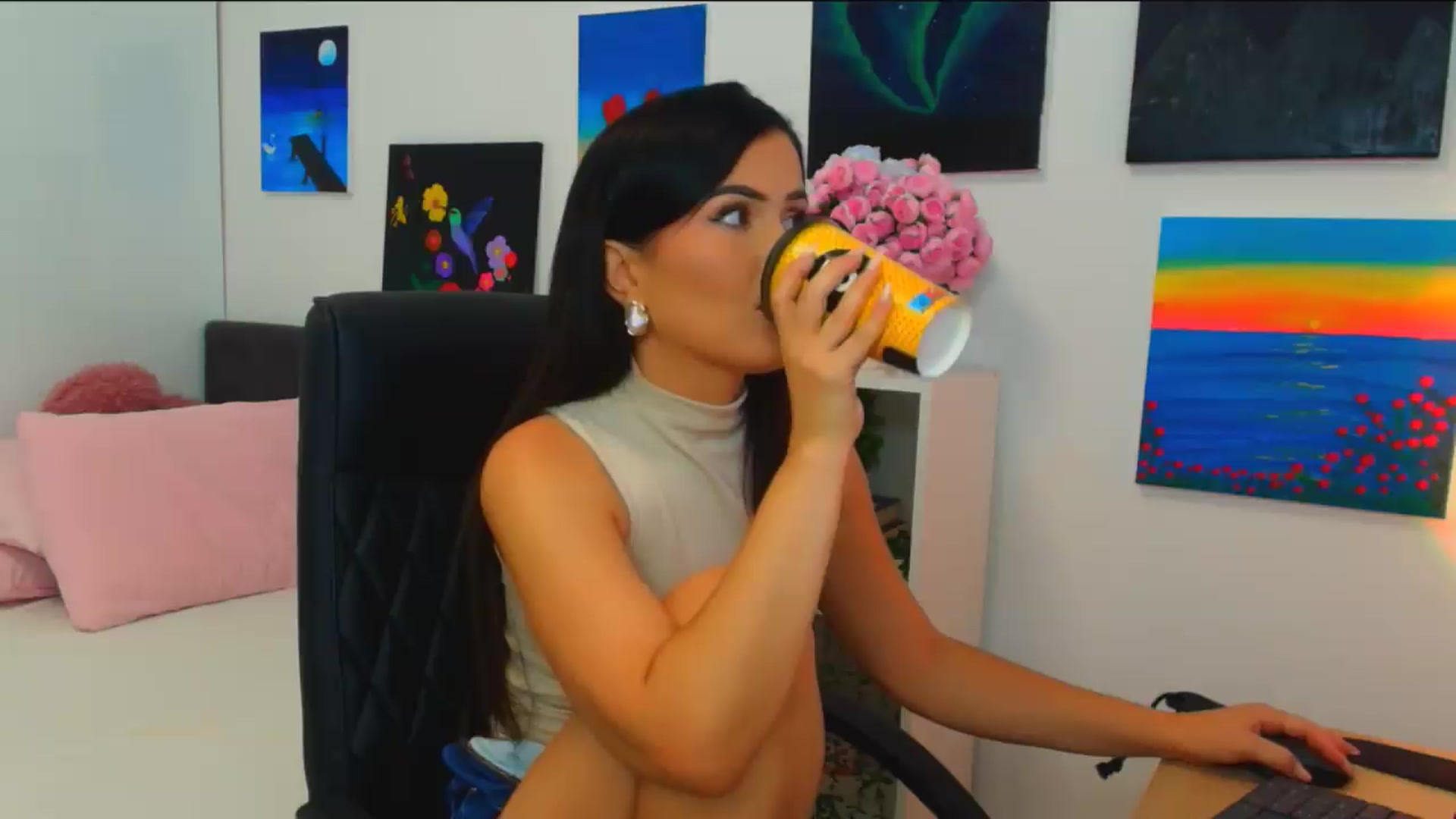 Gallery image thumbnail from Mayaaa's myfreecams stream on, 07/24/2026, 14:55 image 13 of 20