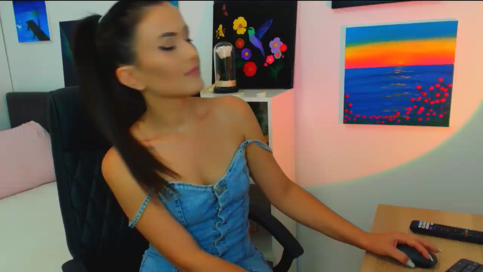 Gallery image thumbnail from Mayaaa's myfreecams stream on, 08/12/2026, 13:28 image 4 of 20