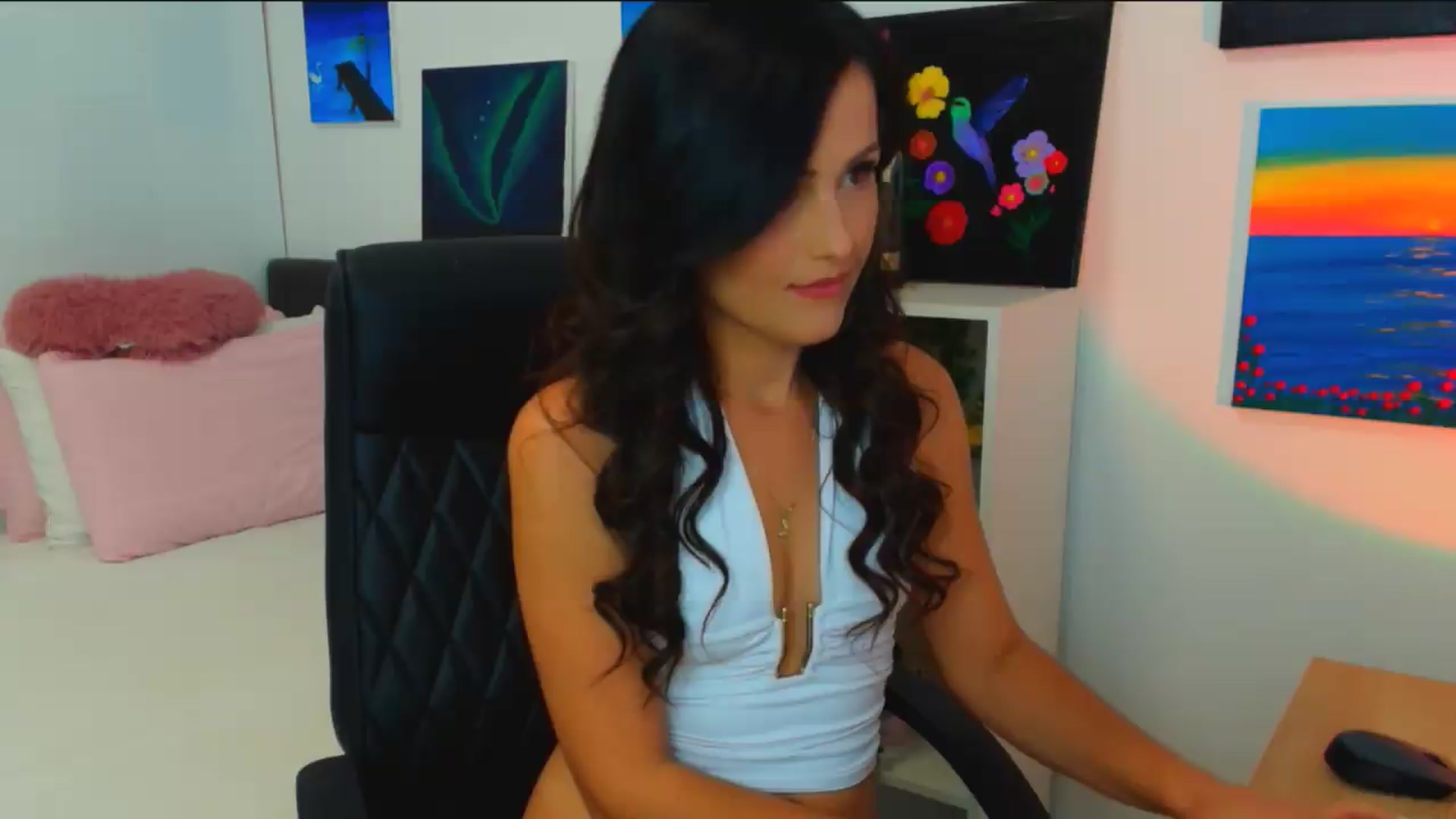 Gallery image thumbnail from Mayaaa's myfreecams stream on, 08/19/2026, 16:48 image 12 of 20