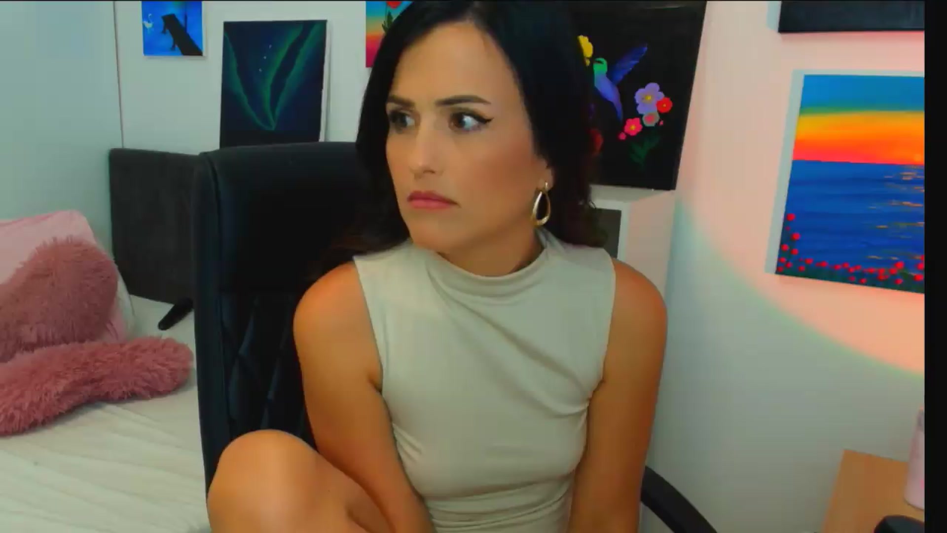Gallery image thumbnail from Mayaaa's myfreecams stream on, 08/19/2026, 18:09 image 16 of 20