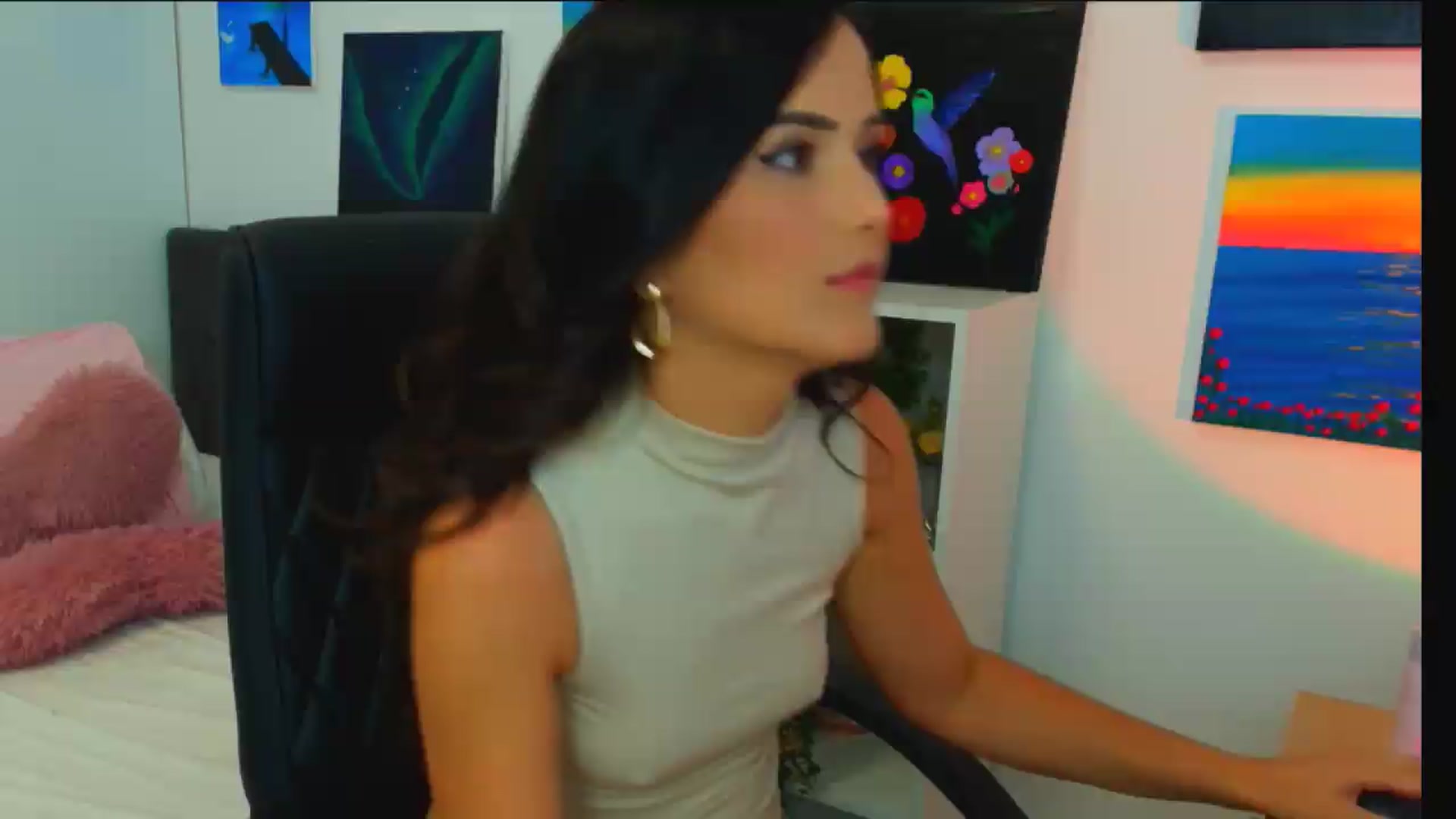 Gallery image thumbnail from Mayaaa's myfreecams stream on, 08/19/2026, 18:09 image 14 of 20