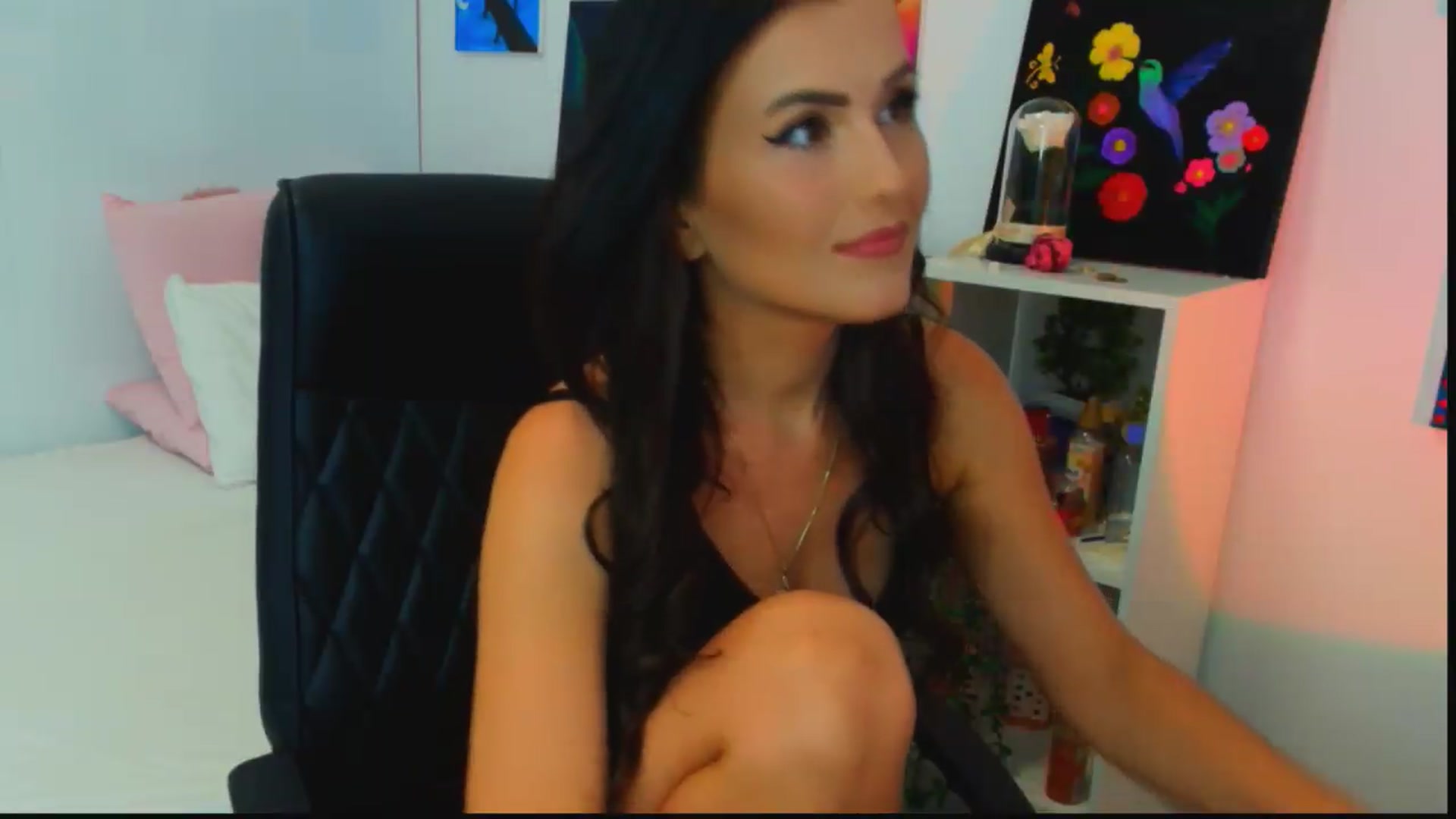 Gallery image thumbnail from Mayaaa's myfreecams stream on, 08/21/2026, 14:41 image 15 of 20