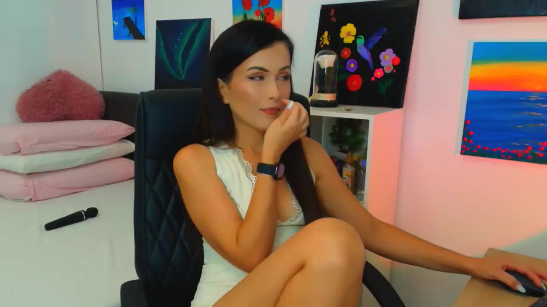 Gallery image thumbnail from Mayaaa's myfreecams stream on, 08/27/2026, 14:56 image 4 of 20