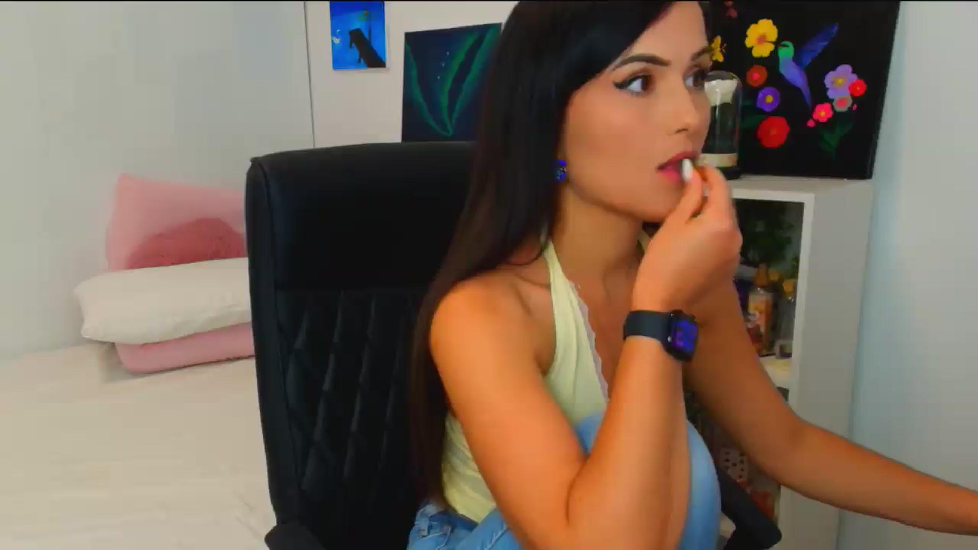 Gallery image thumbnail from Mayaaa's myfreecams stream on, 08/28/2026, 17:30 image 12 of 20