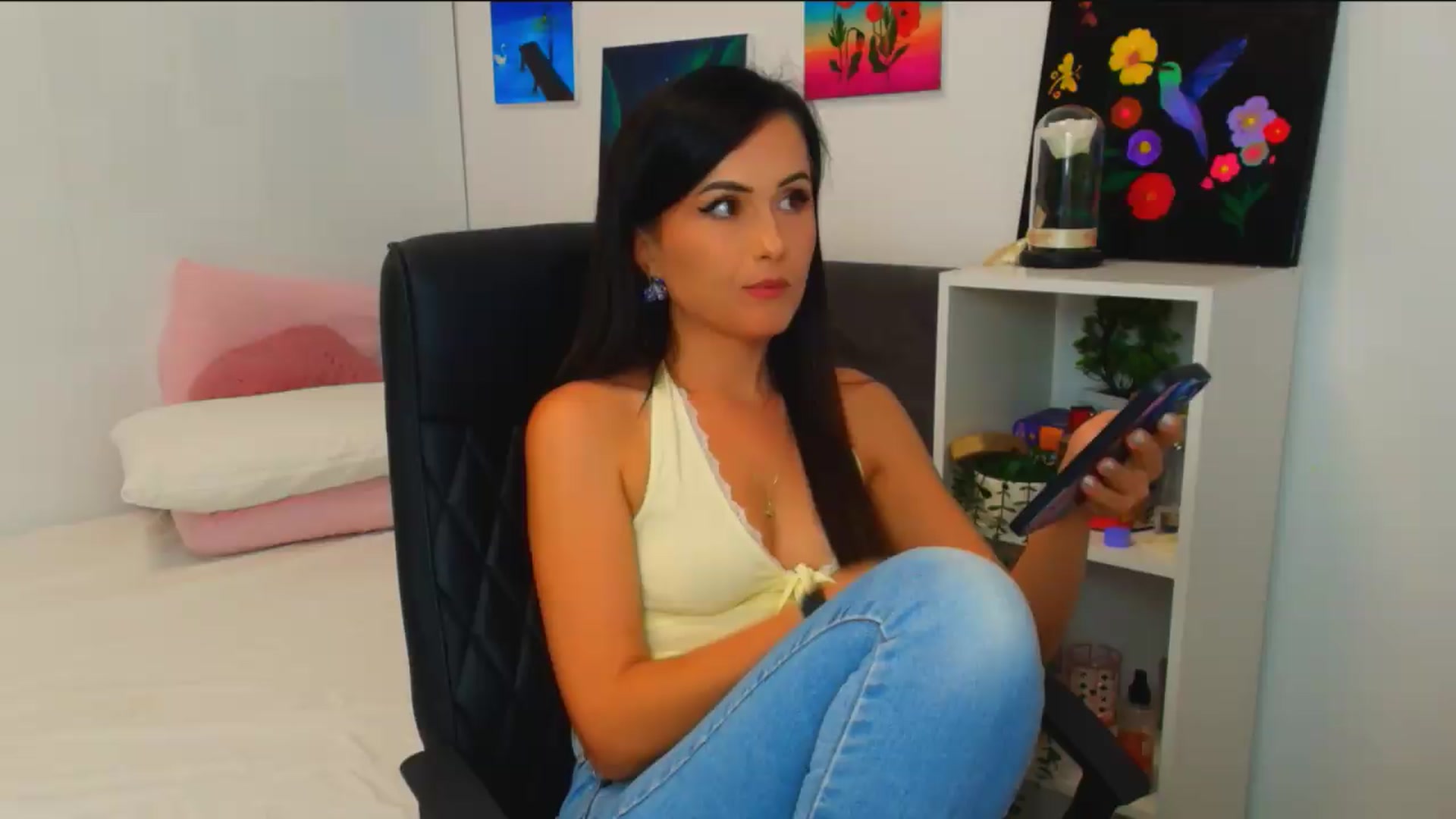 Gallery image thumbnail from Mayaaa's myfreecams stream on, 08/28/2026, 17:30 image 14 of 20