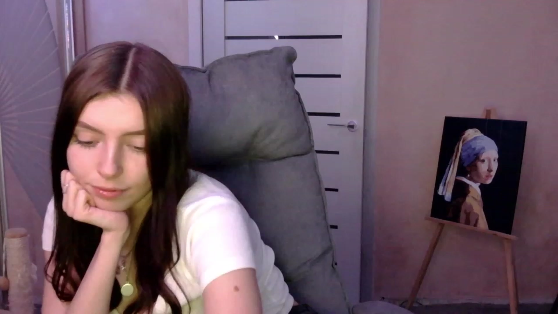 Gallery image thumbnail from MaybeMary's myfreecams stream on, 12/18/2023, 13:20 image 8 of 20