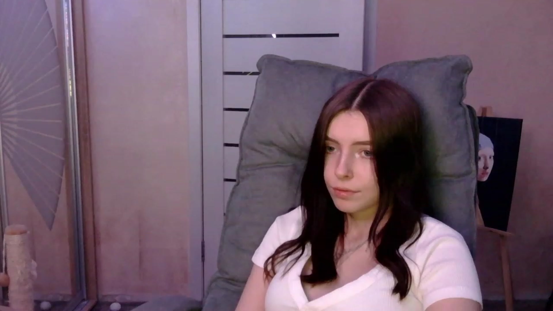 Gallery image thumbnail from MaybeMary's myfreecams stream on, 12/18/2023, 13:20 image 18 of 20