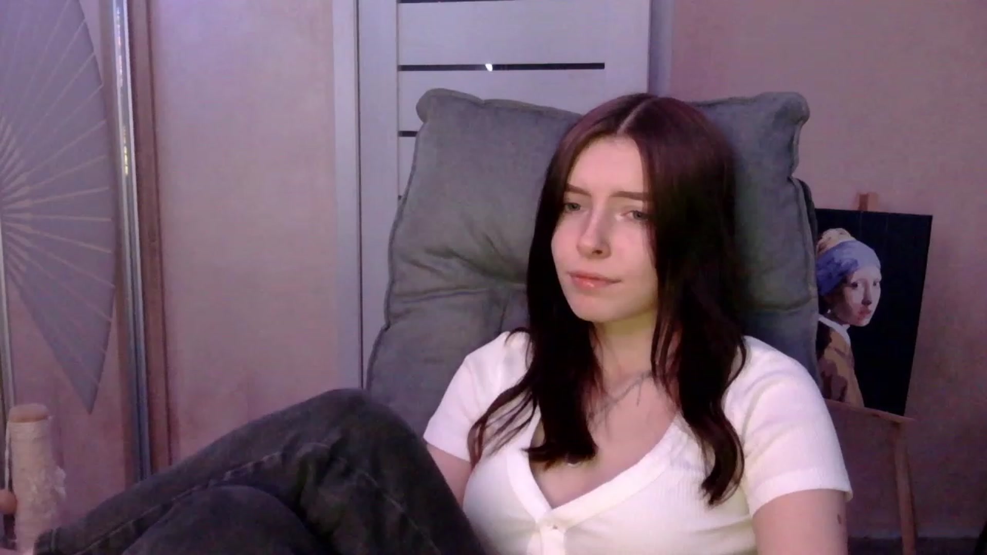 Gallery image thumbnail from MaybeMary's myfreecams stream on, 12/18/2023, 13:20 image 13 of 20