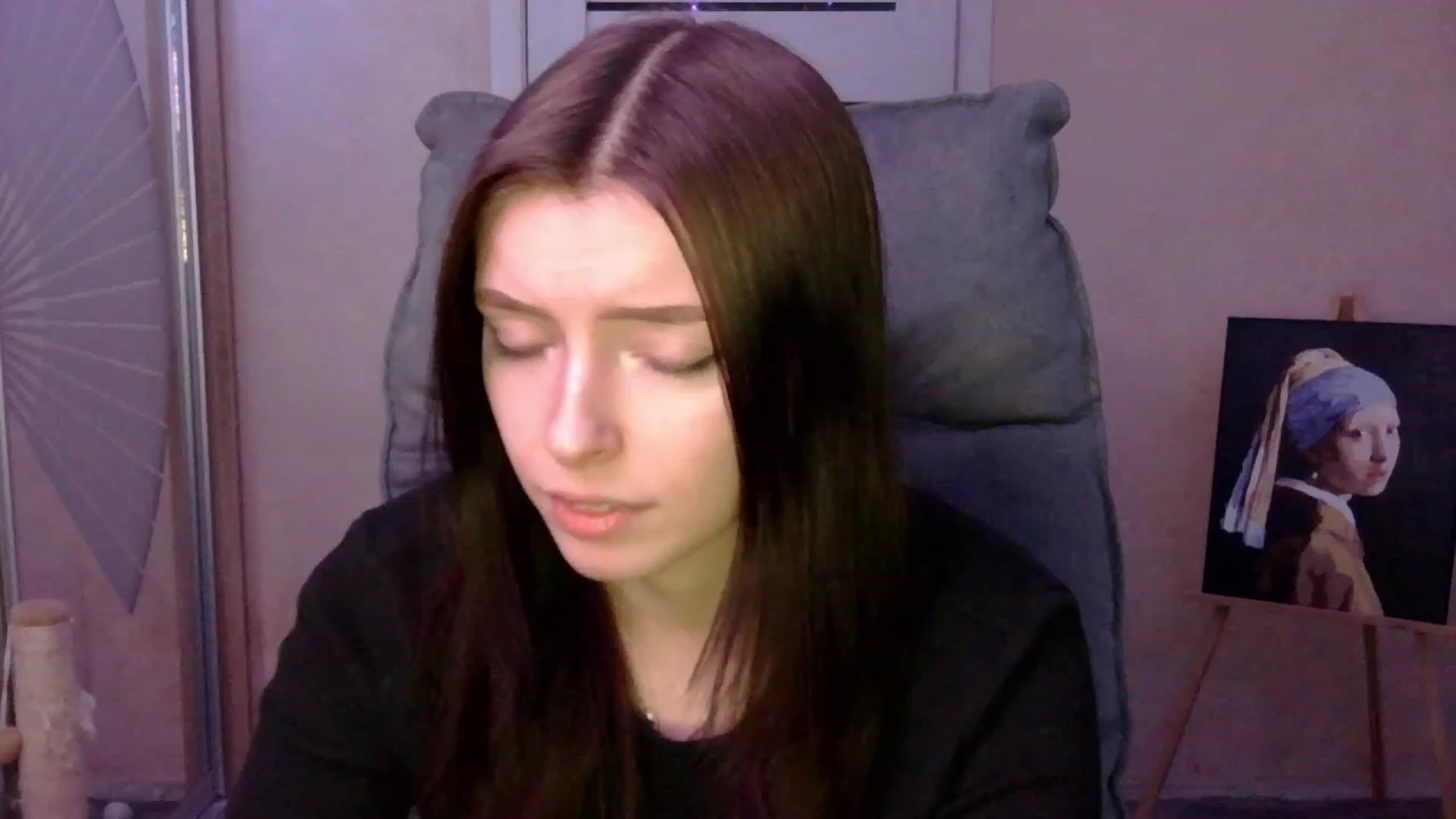 Gallery image thumbnail from MaybeMary's myfreecams stream on, 12/19/2023, 13:16 image 17 of 20