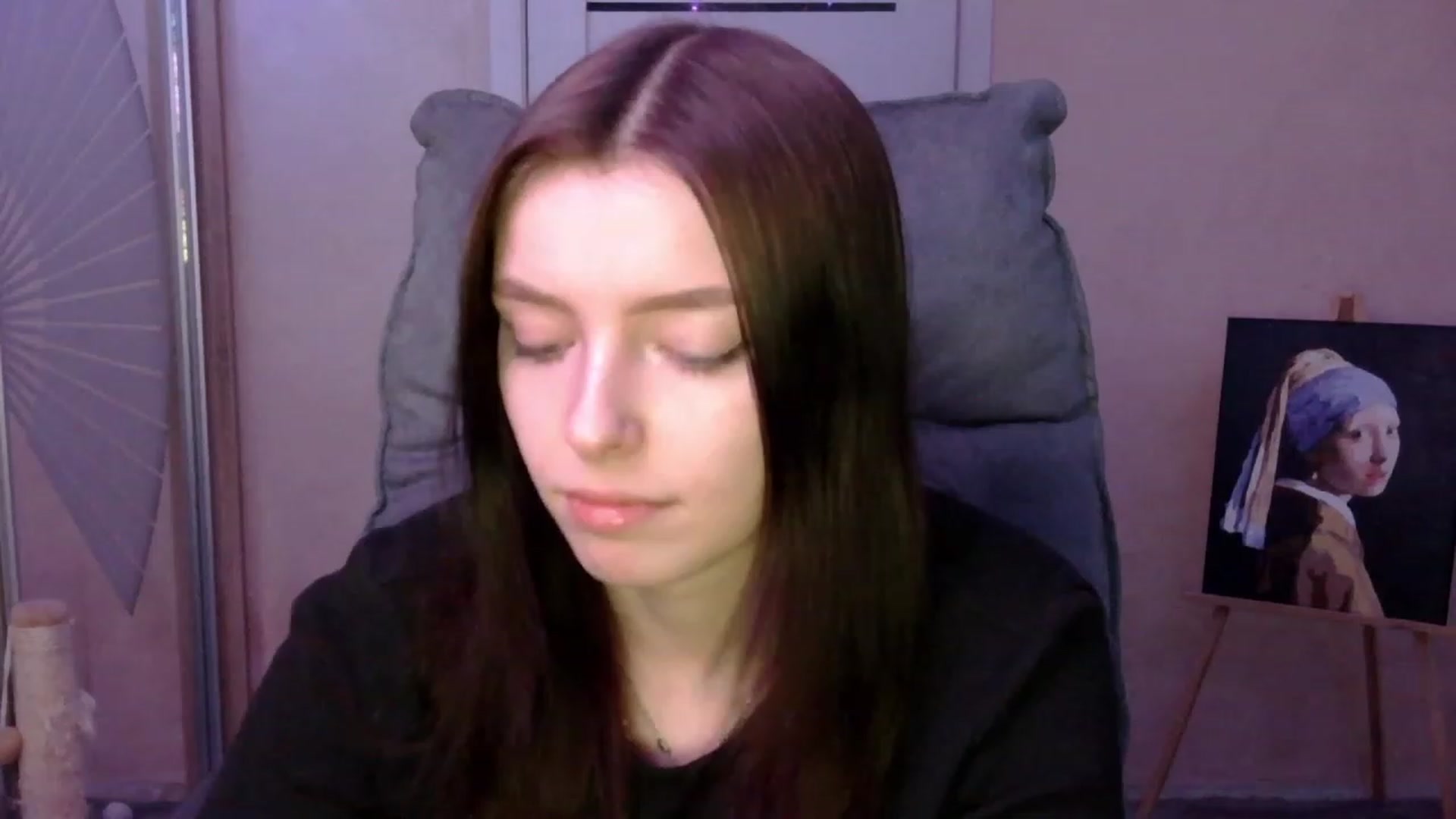 Gallery image thumbnail from MaybeMary's myfreecams stream on, 12/19/2023, 13:16 image 7 of 20