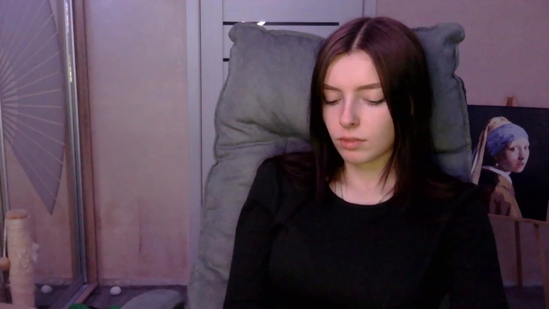 Gallery image thumbnail from MaybeMary's myfreecams stream on, 12/19/2023, 16:07 image 17 of 20