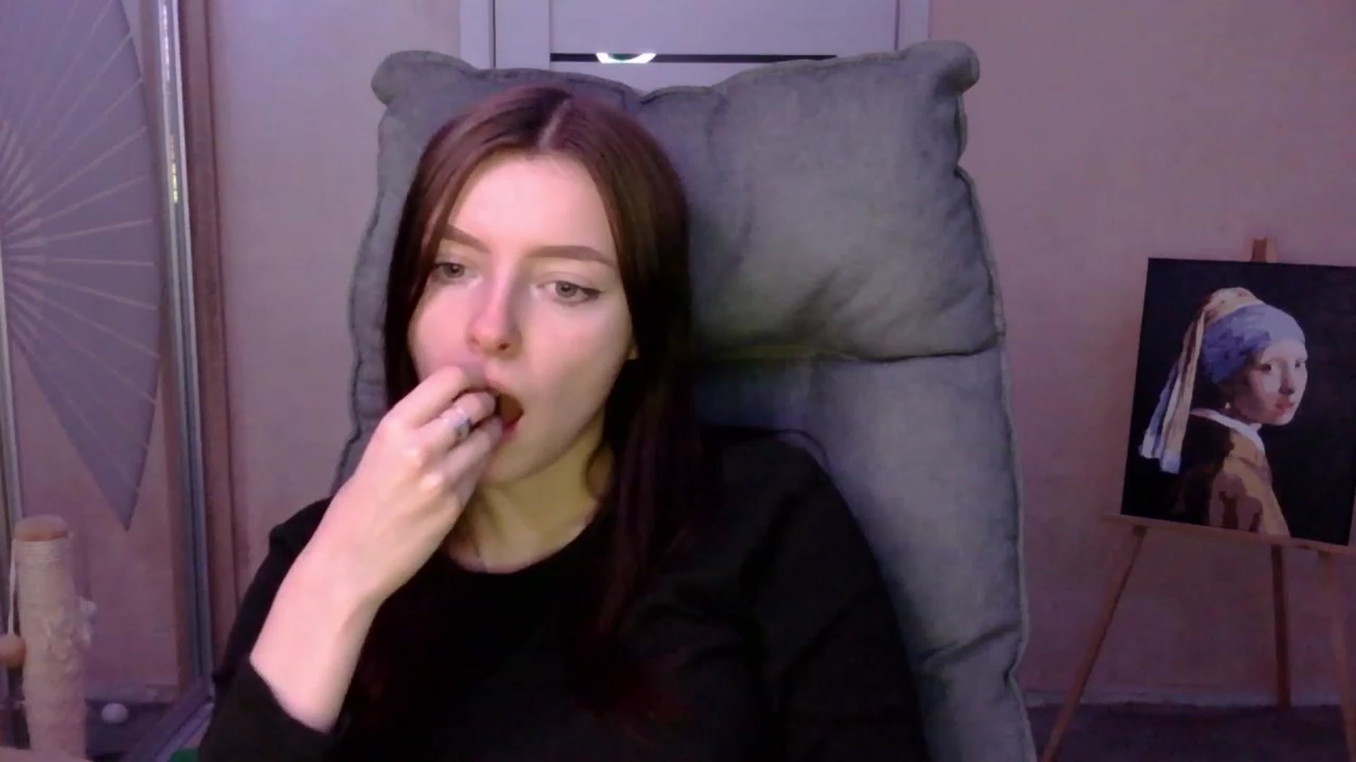 Gallery image thumbnail from MaybeMary's myfreecams stream on, 12/19/2023, 16:07 image 2 of 20