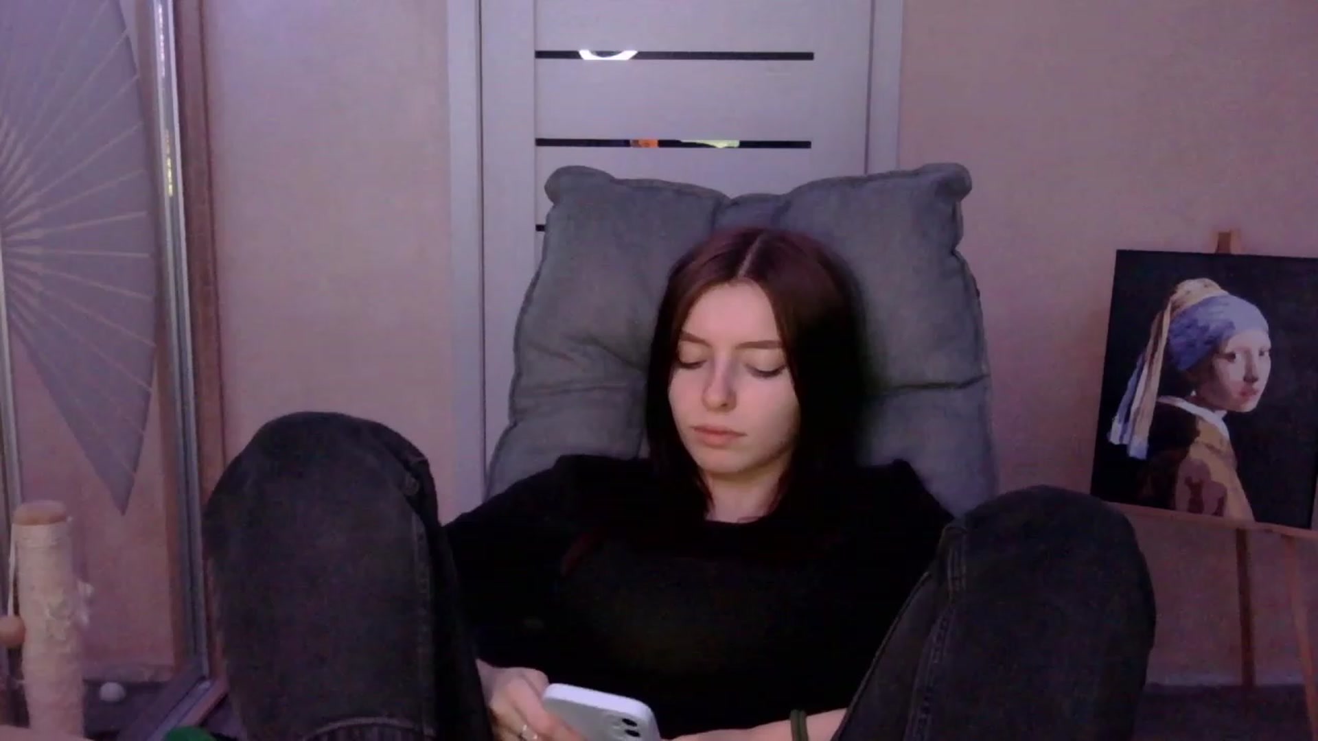 Gallery image thumbnail from MaybeMary's myfreecams stream on, 12/19/2023, 16:21 image 6 of 20