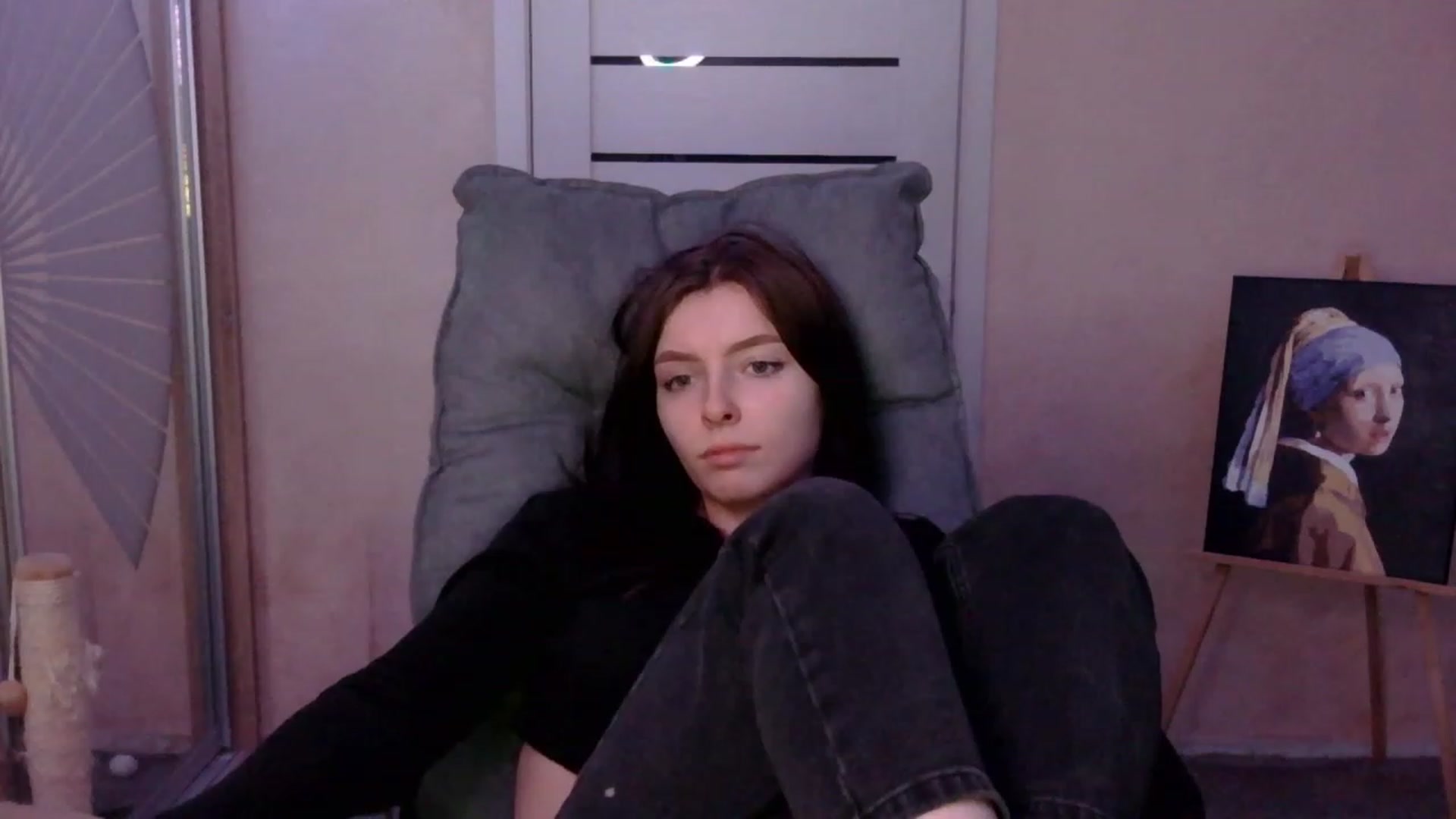 Gallery image thumbnail from MaybeMary's myfreecams stream on, 12/19/2023, 16:21 image 12 of 20