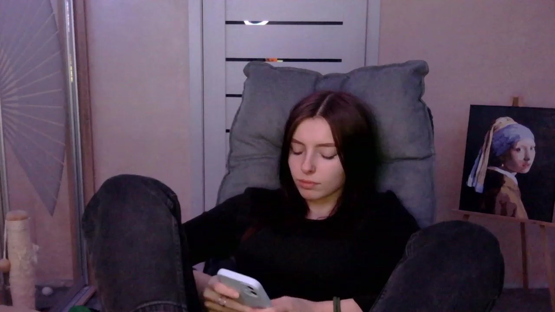 Gallery image thumbnail from MaybeMary's myfreecams stream on, 12/19/2023, 16:21 image 5 of 20