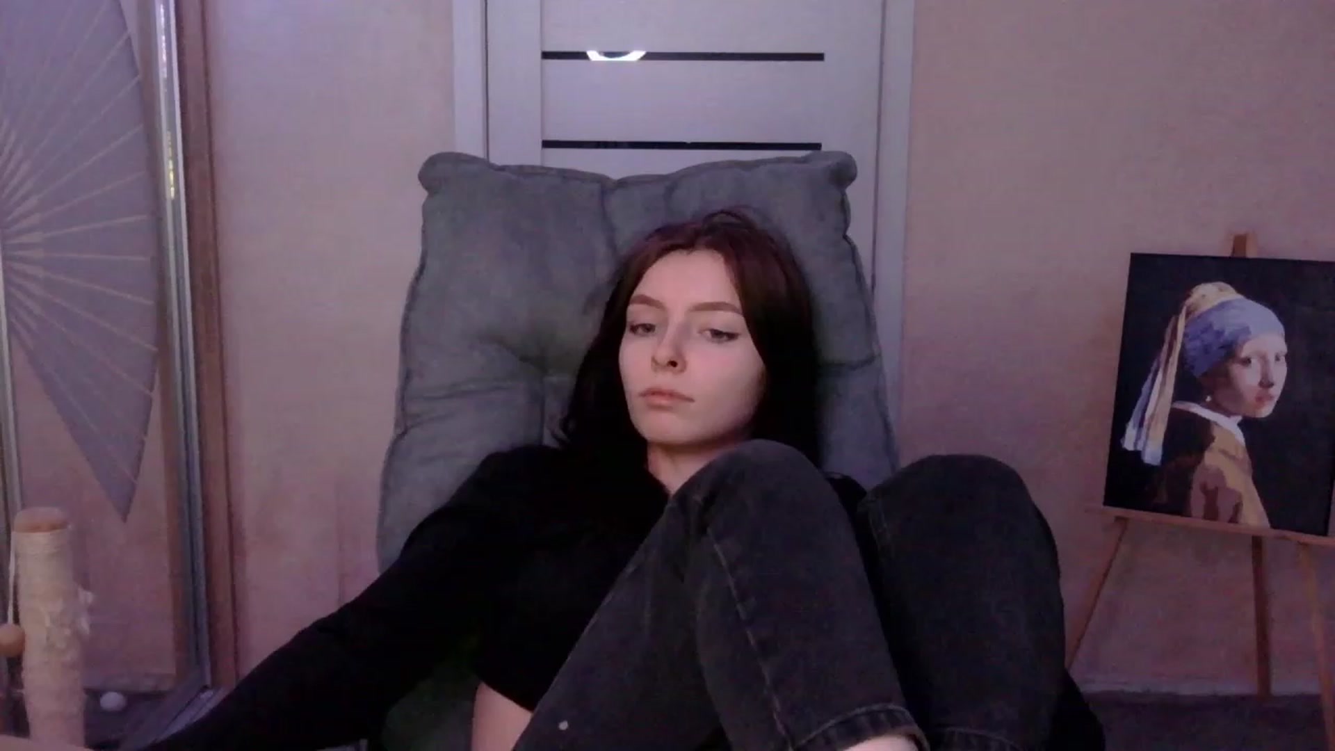 Gallery image thumbnail from MaybeMary's myfreecams stream on, 12/19/2023, 16:21 image 13 of 20