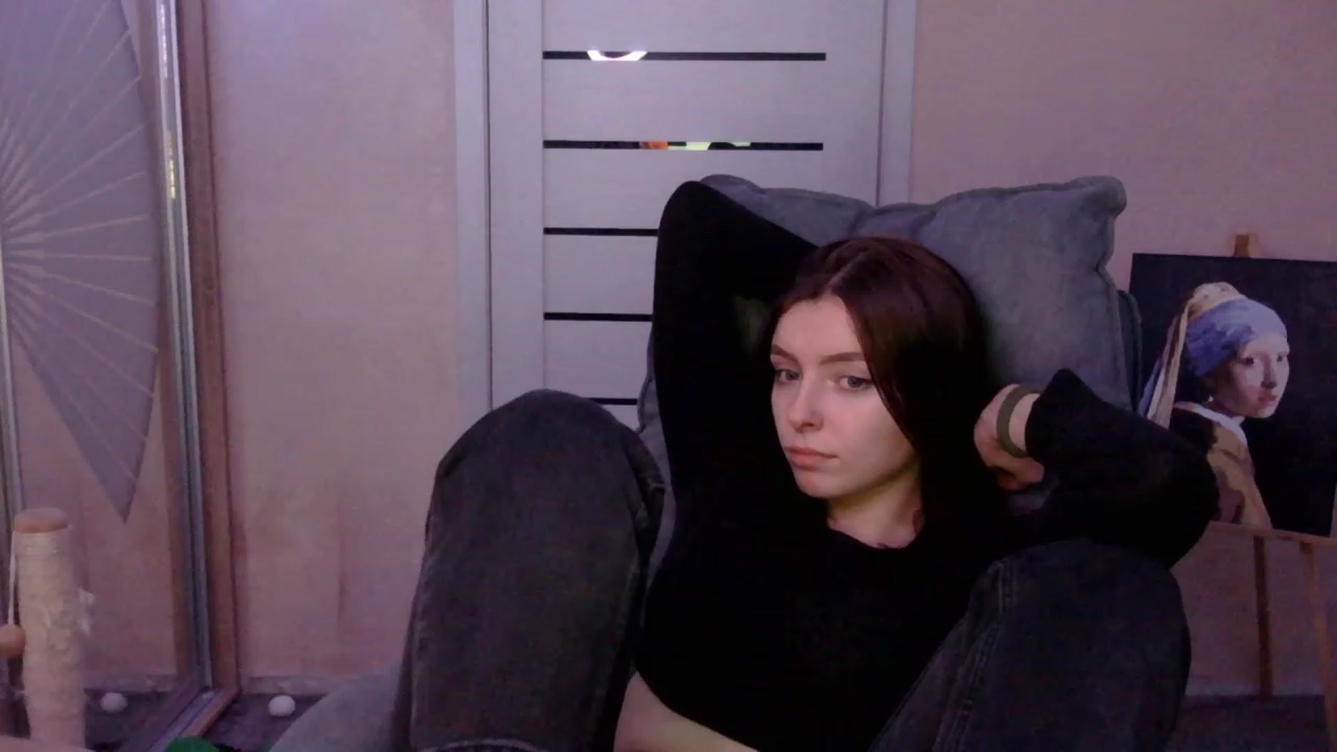 Gallery image thumbnail from MaybeMary's myfreecams stream on, 12/19/2023, 16:21 image 9 of 20