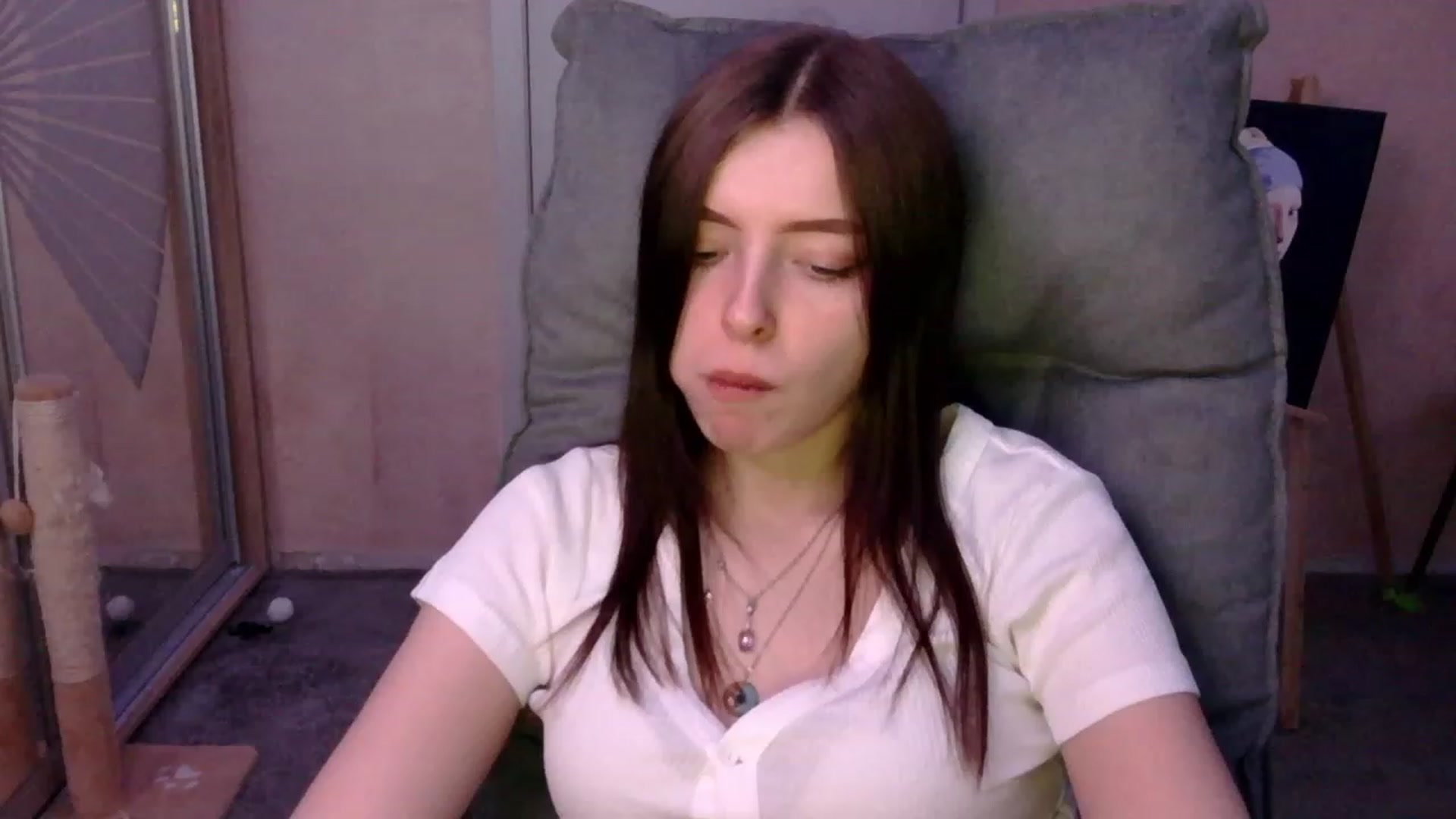 Gallery image thumbnail from MaybeMary's myfreecams stream on, 12/22/2023, 13:46 image 2 of 20