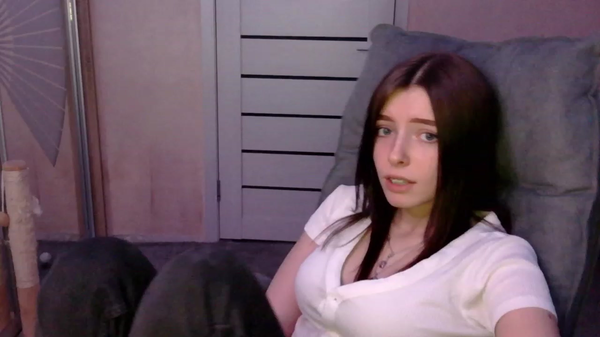 Gallery image thumbnail from MaybeMary's myfreecams stream on, 12/22/2023, 15:18 image 3 of 20