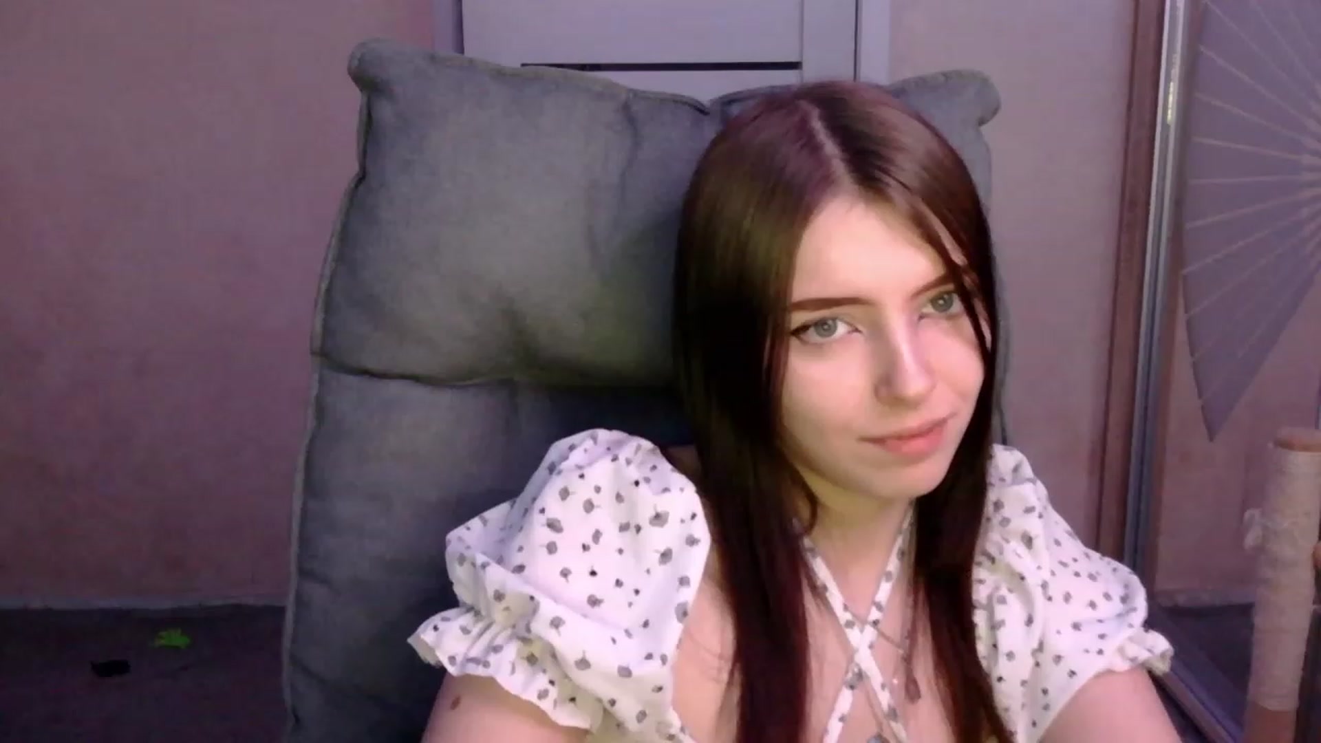 Gallery image thumbnail from MaybeMary's myfreecams stream on, 01/03/2024, 16:24 image 10 of 20