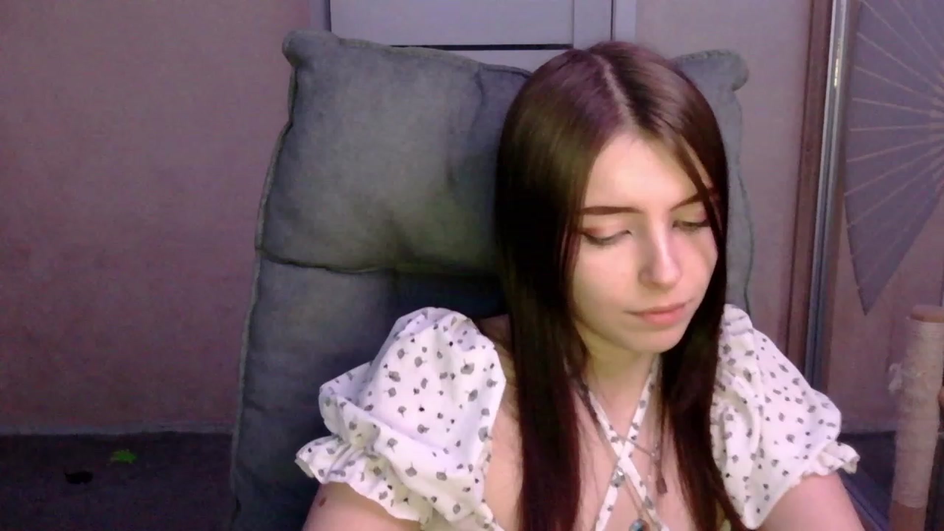 Gallery image thumbnail from MaybeMary's myfreecams stream on, 01/03/2024, 16:24 image 7 of 20