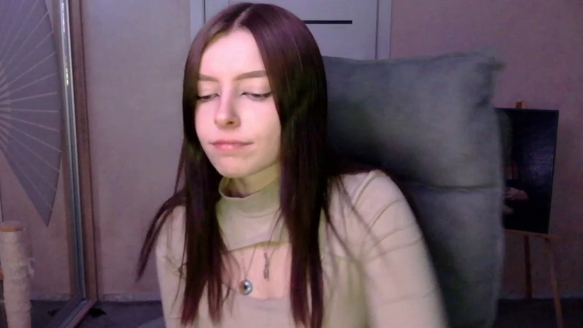 Gallery image thumbnail from MaybeMary's myfreecams stream on, 01/14/2024, 22:37 image 2 of 20